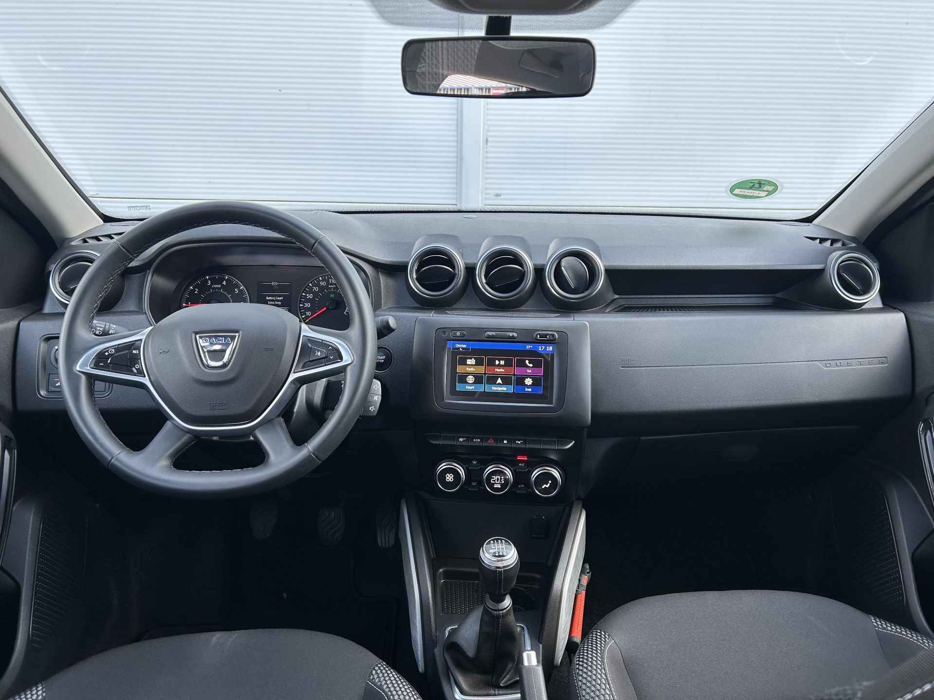 Dacia Duster 1.0 TCe Bi-Fuel Prestige / LPG G3 / Trekhaak (1500 KG) / Navigatie + Apple Carplay/Android Auto / Achteruitrijcamera / Climate Control / Cruise Control / - 2/37