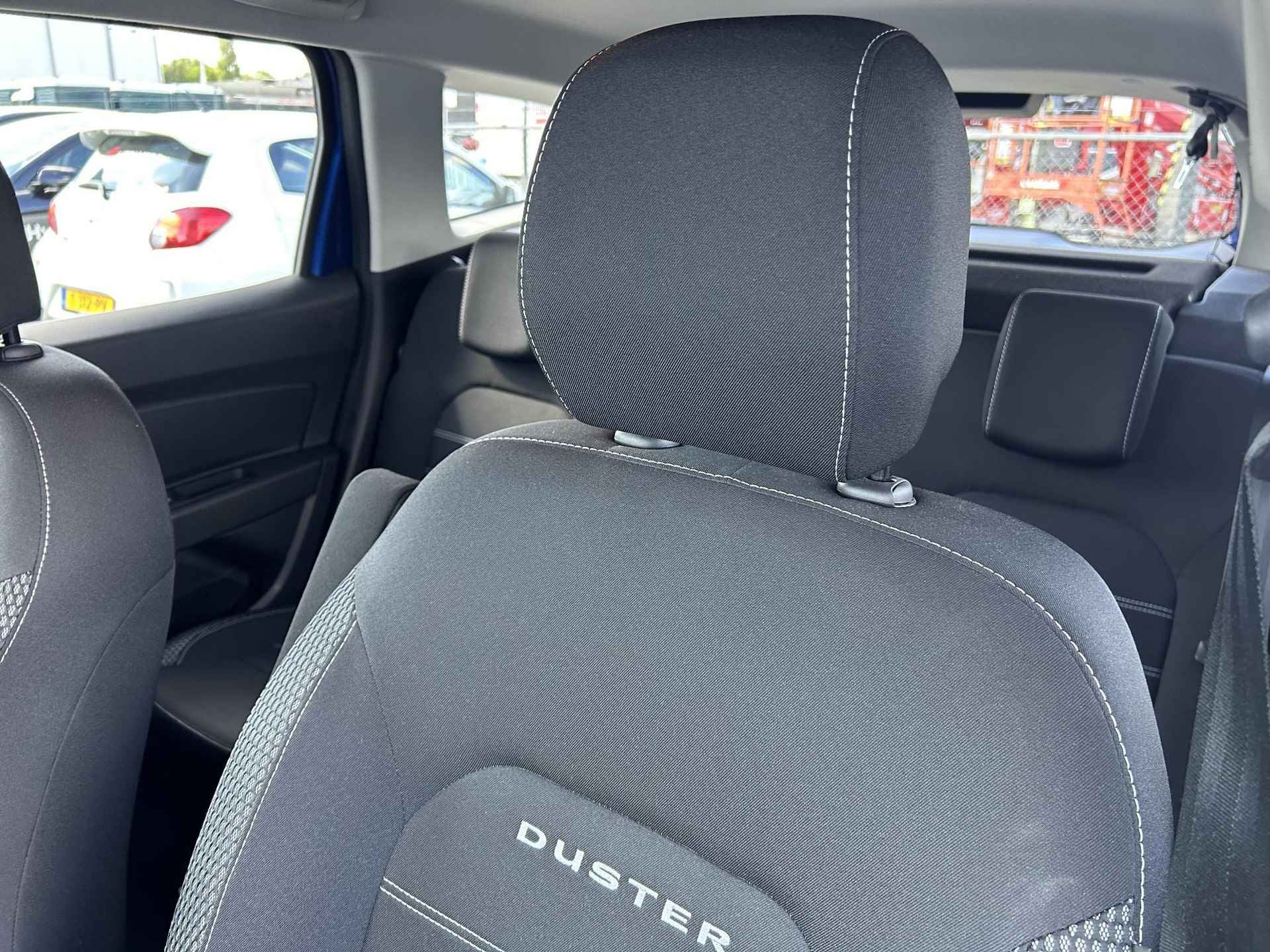 Dacia Duster 1.0 TCe Bi-Fuel Prestige / LPG G3 / Trekhaak (1500 KG) / Navigatie + Apple Carplay/Android Auto / Achteruitrijcamera / Climate Control / Cruise Control / - 21/37