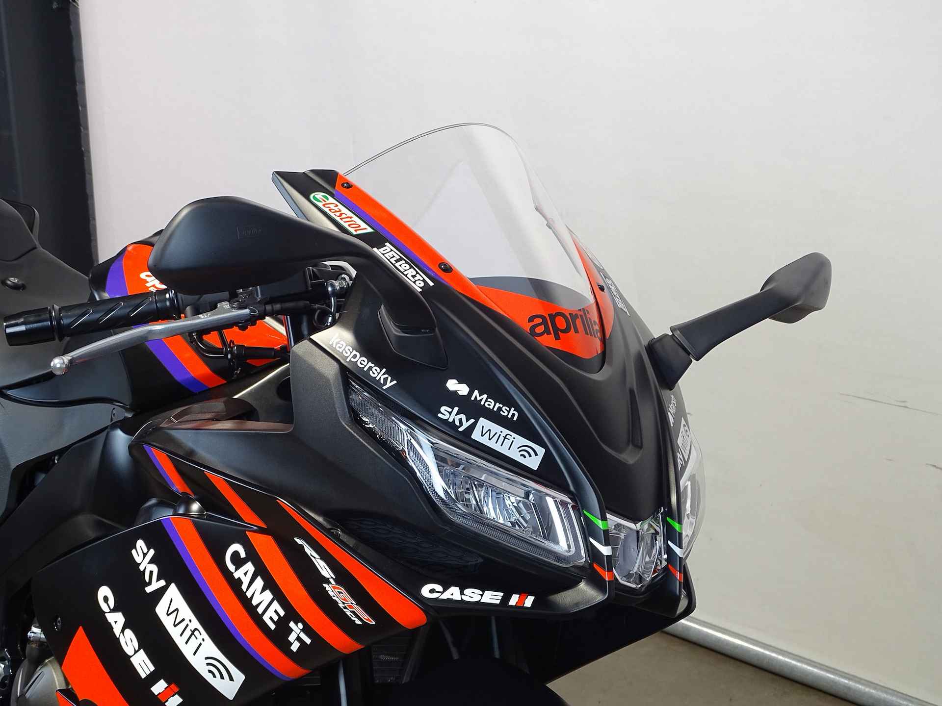 Aprilia RS 125 GP REPLICA - 3/12