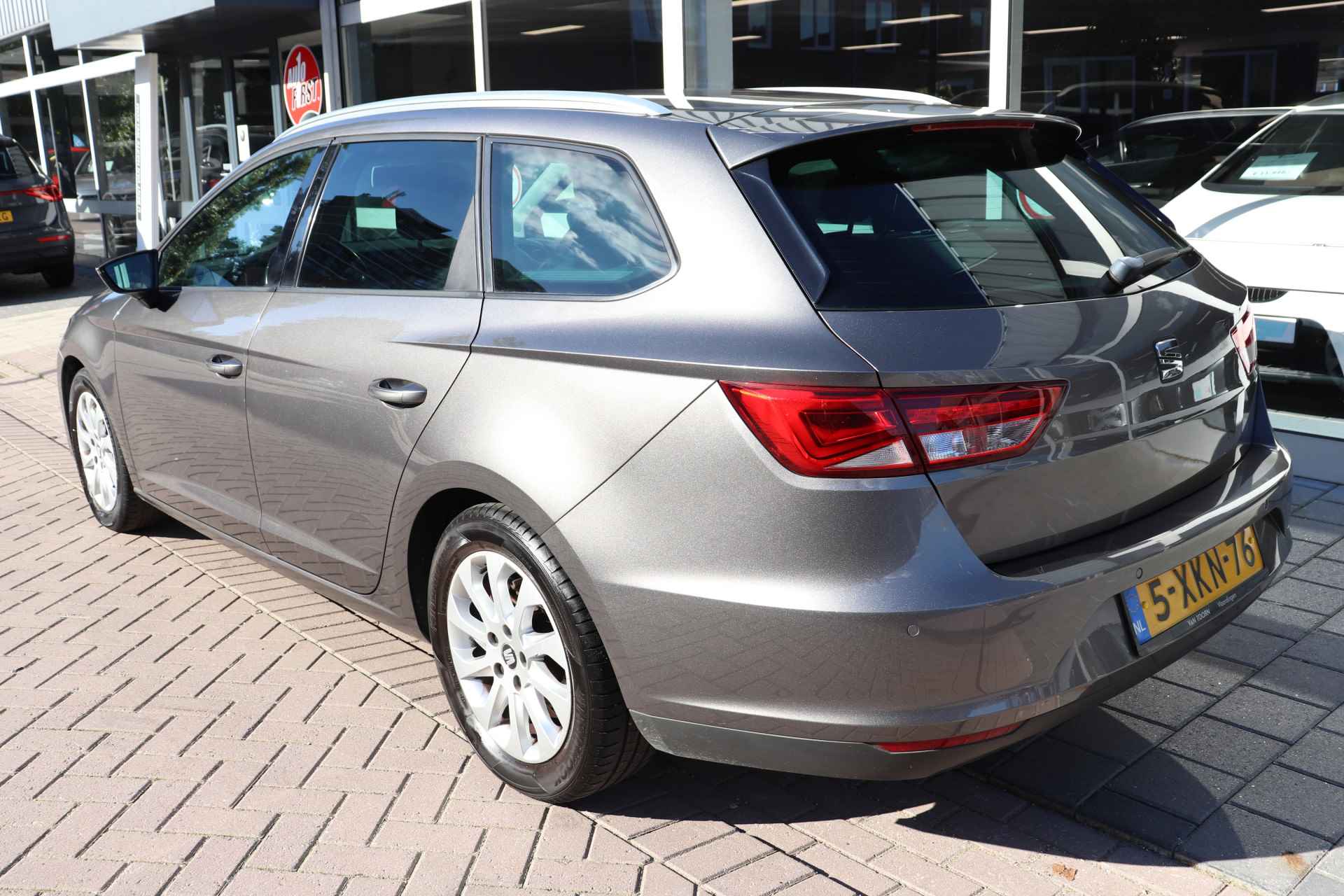 SEAT León ST 1.6 TDI Style Business Ecomotive. APK tot 10-12-2025. Navigatie, Full-led. - 9/27