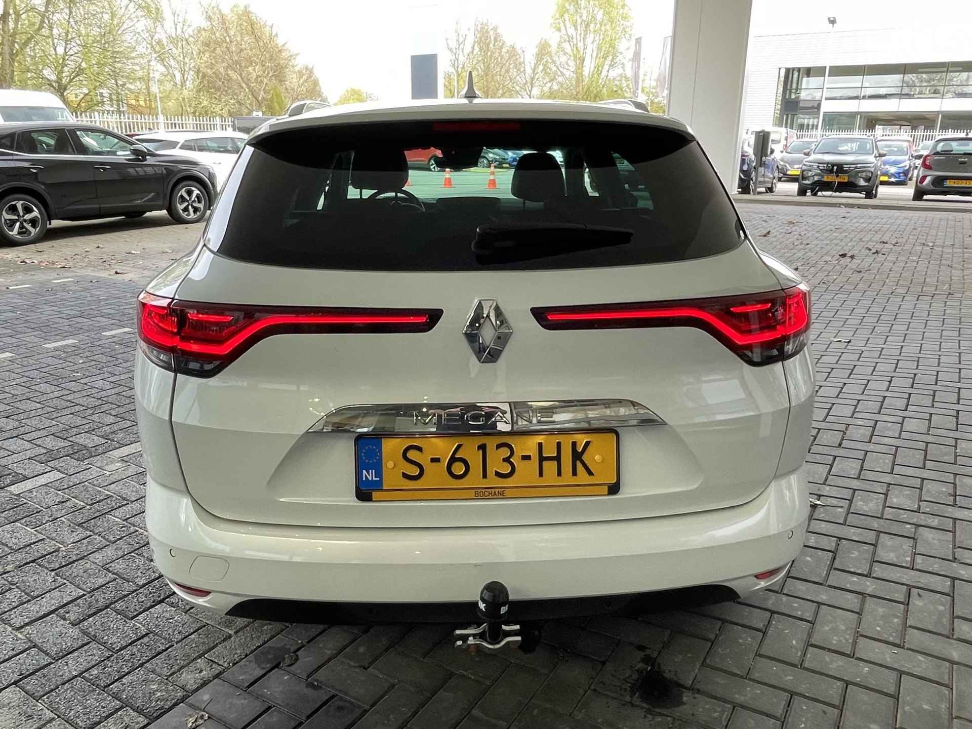 Renault Mégane Estate 1.3 TCe 140 EDC Techno | Dodehoekdetectie | Trekhaak | All-Season banden - 17/27