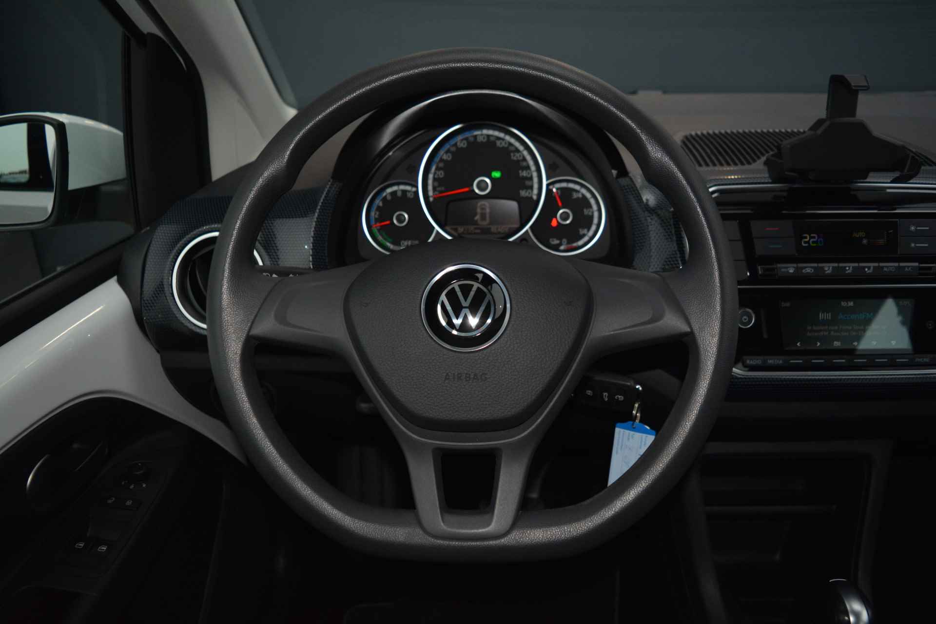 Volkswagen e-Up! Style | Camera | Cruise Control | DAB | - 11/23