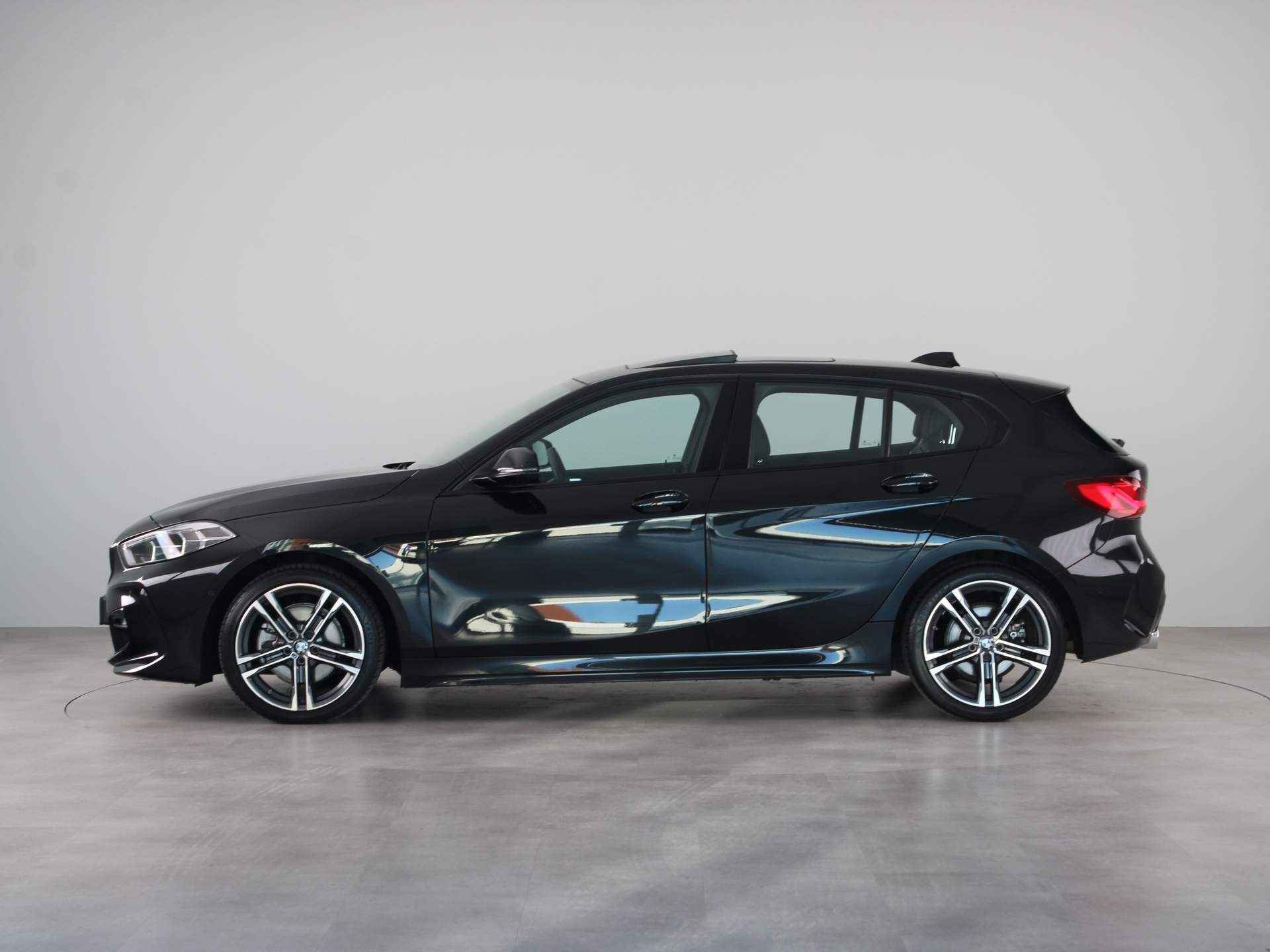 BMW 1 Serie 118i Executive Edition Aut. - 14/25