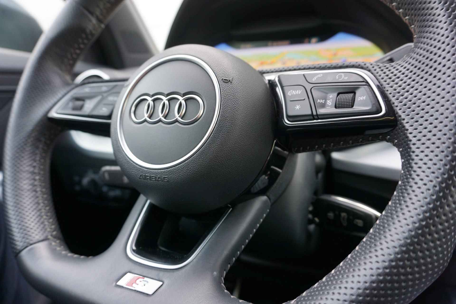 Audi Q2 35 TFSI 150pk S Edition | Navigatie | Achteruitrijcamera | S-Line - 37/44