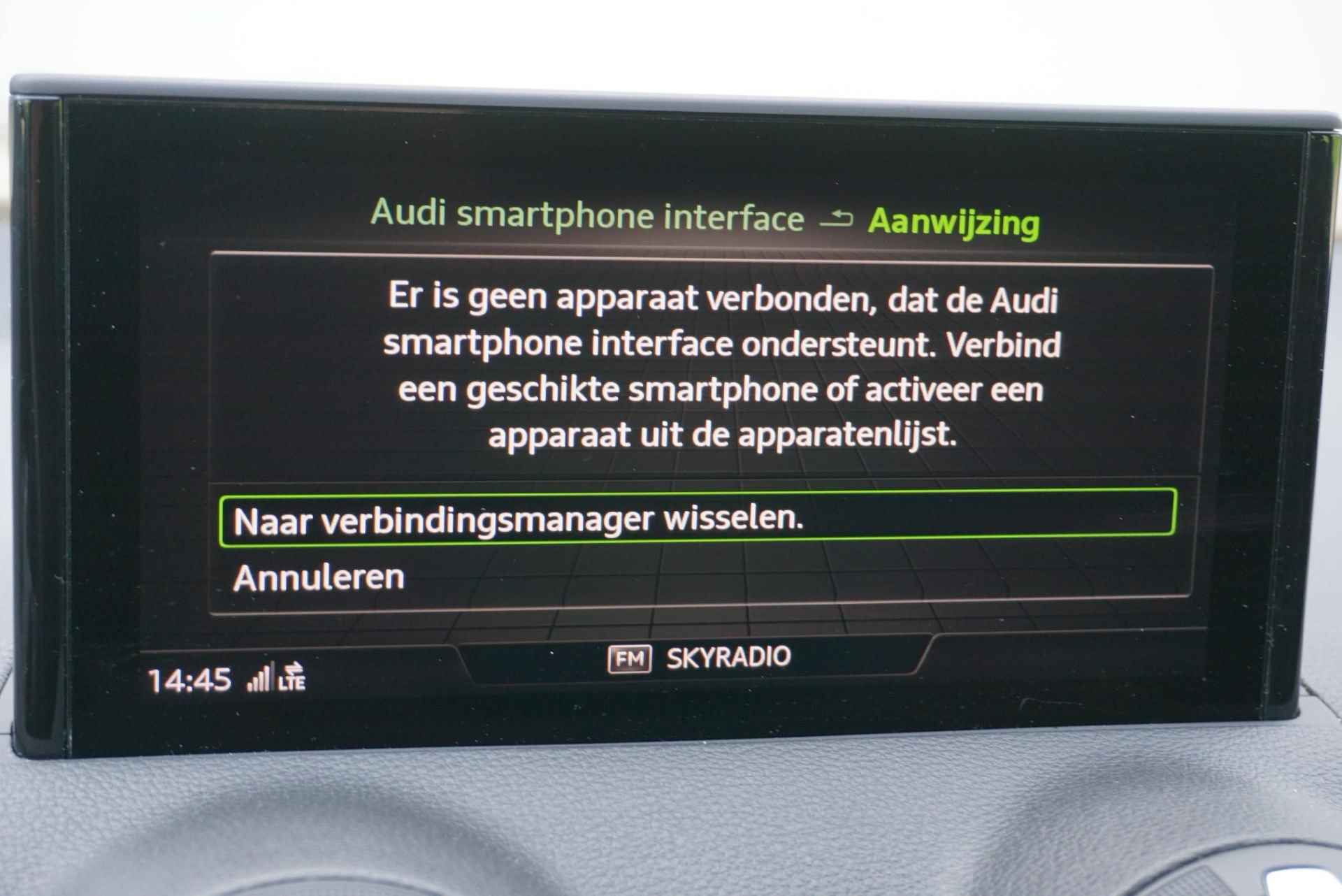 Audi Q2 35 TFSI 150pk S Edition | Navigatie | Achteruitrijcamera | S-Line - 39/44
