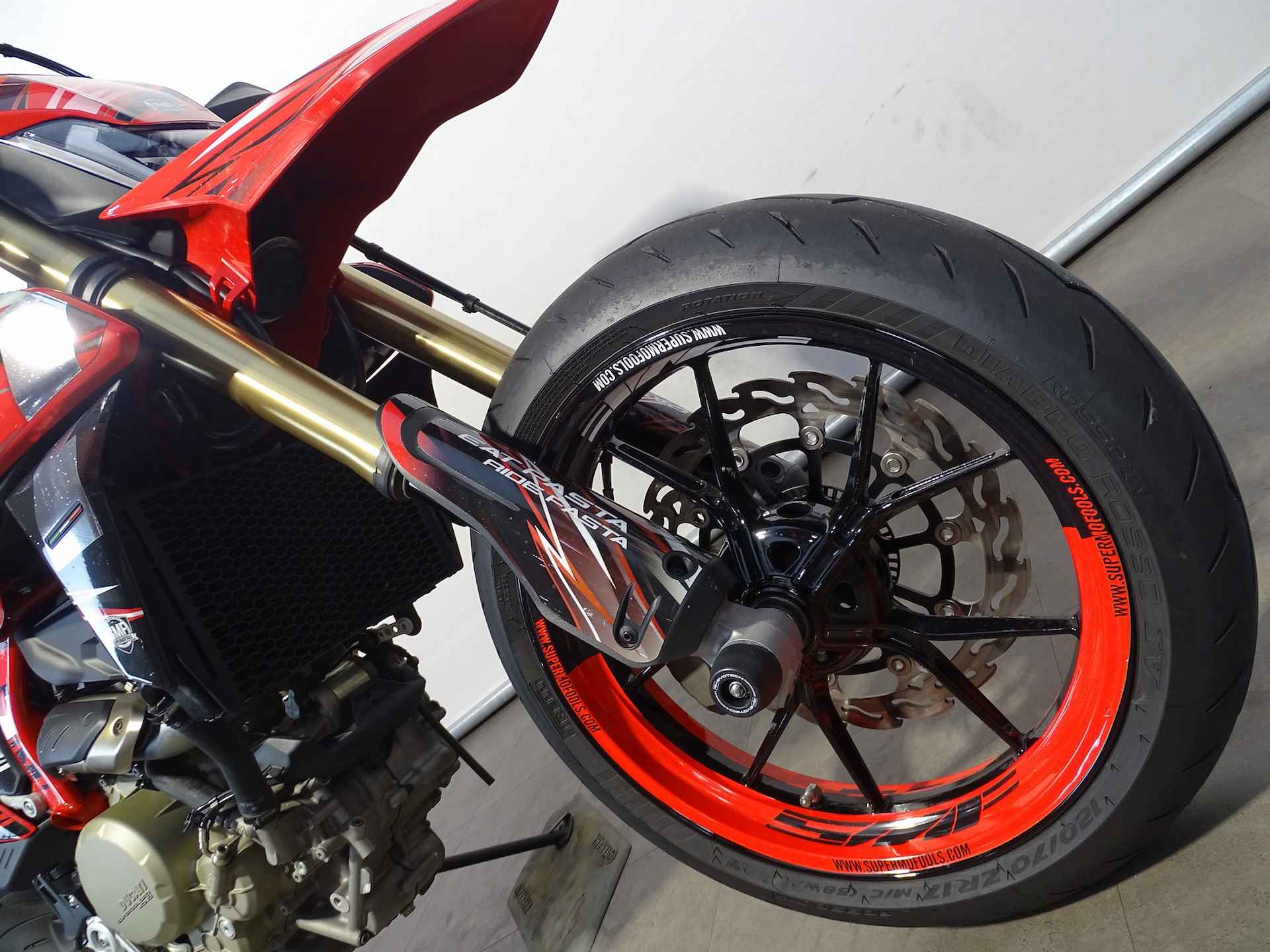 Ducati HYPERMOTARD 698 MONO - 5/10