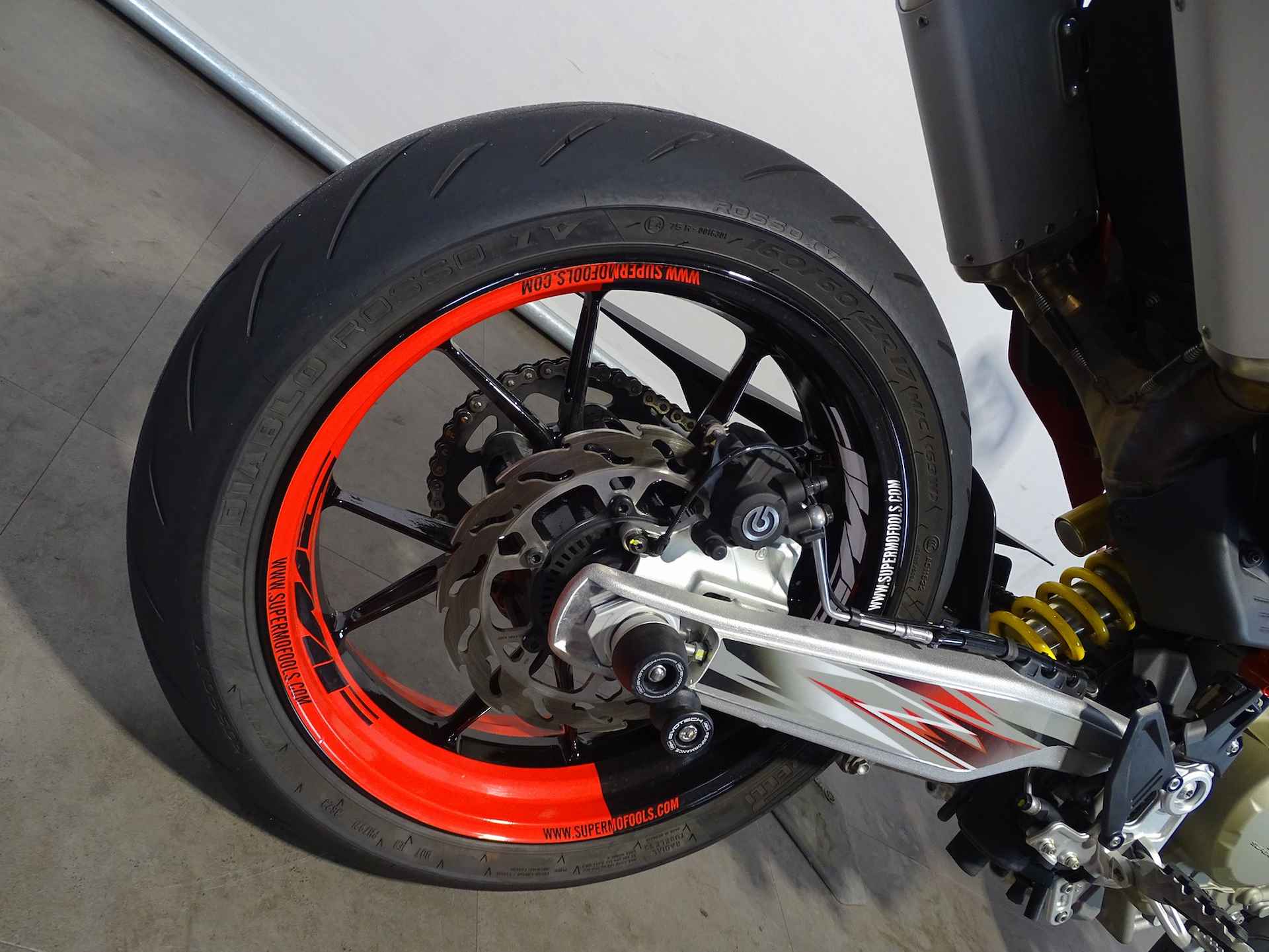 Ducati HYPERMOTARD 698 MONO - 6/10