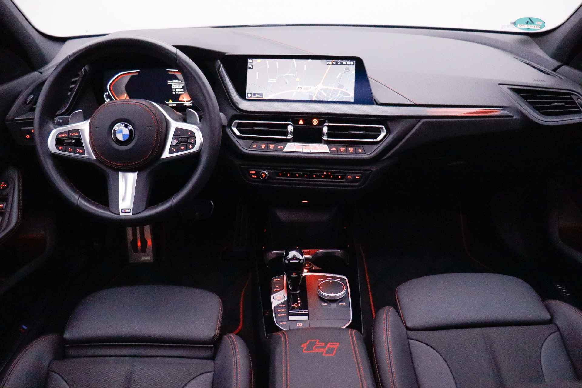 BMW 1-serie 128tiA M-SPORT High Executive PANO/FULL LED/CARPLAY/CAMERA/NAVI/STOELVERW./SFEERVERL./LMV 18'' - 20/32