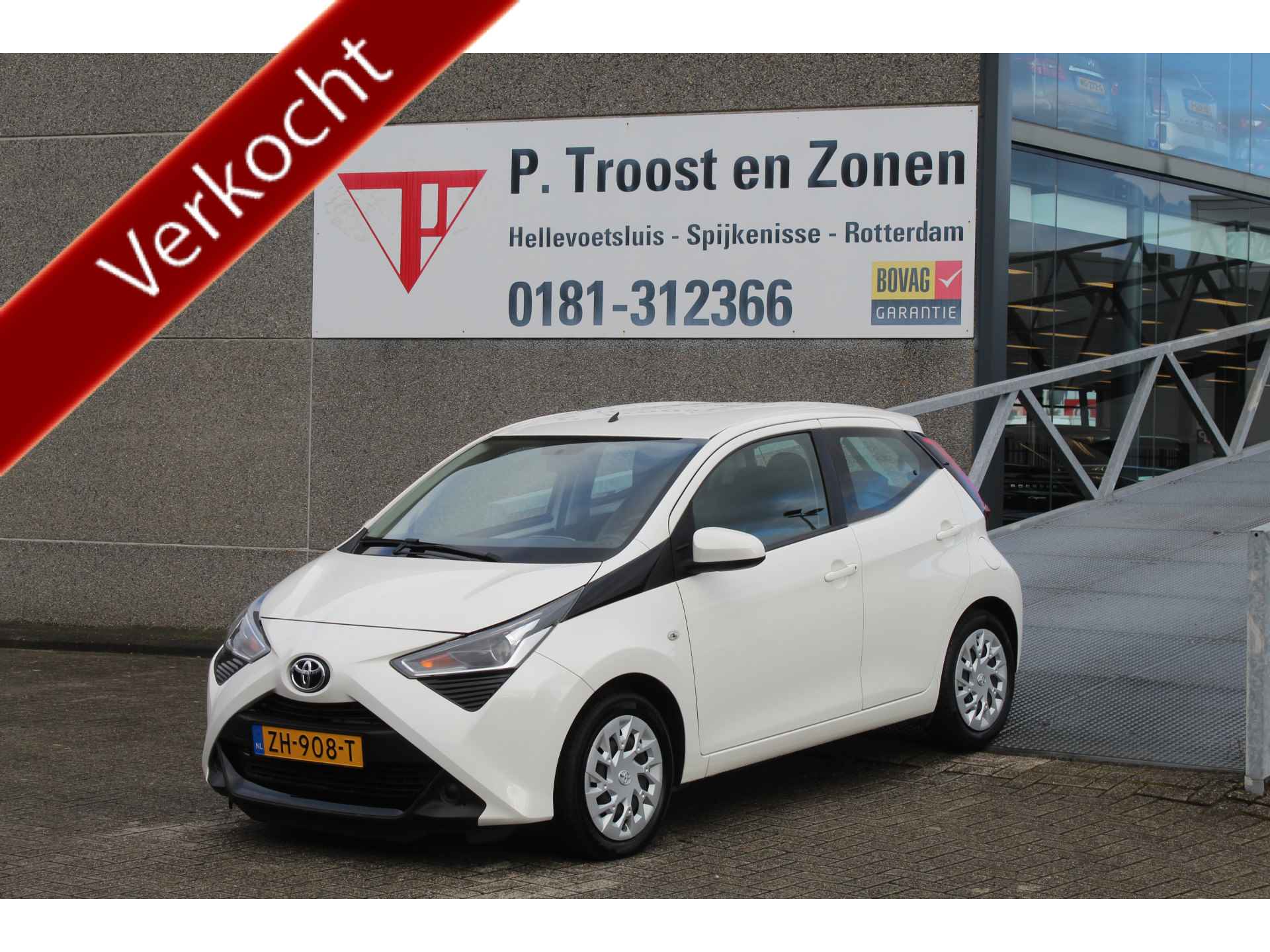 Toyota Aygo 1.0 VVT-i x-play limited Airco/Apple Carplay/Bluetooth/Elektrische Ramen/Camera - 1/14