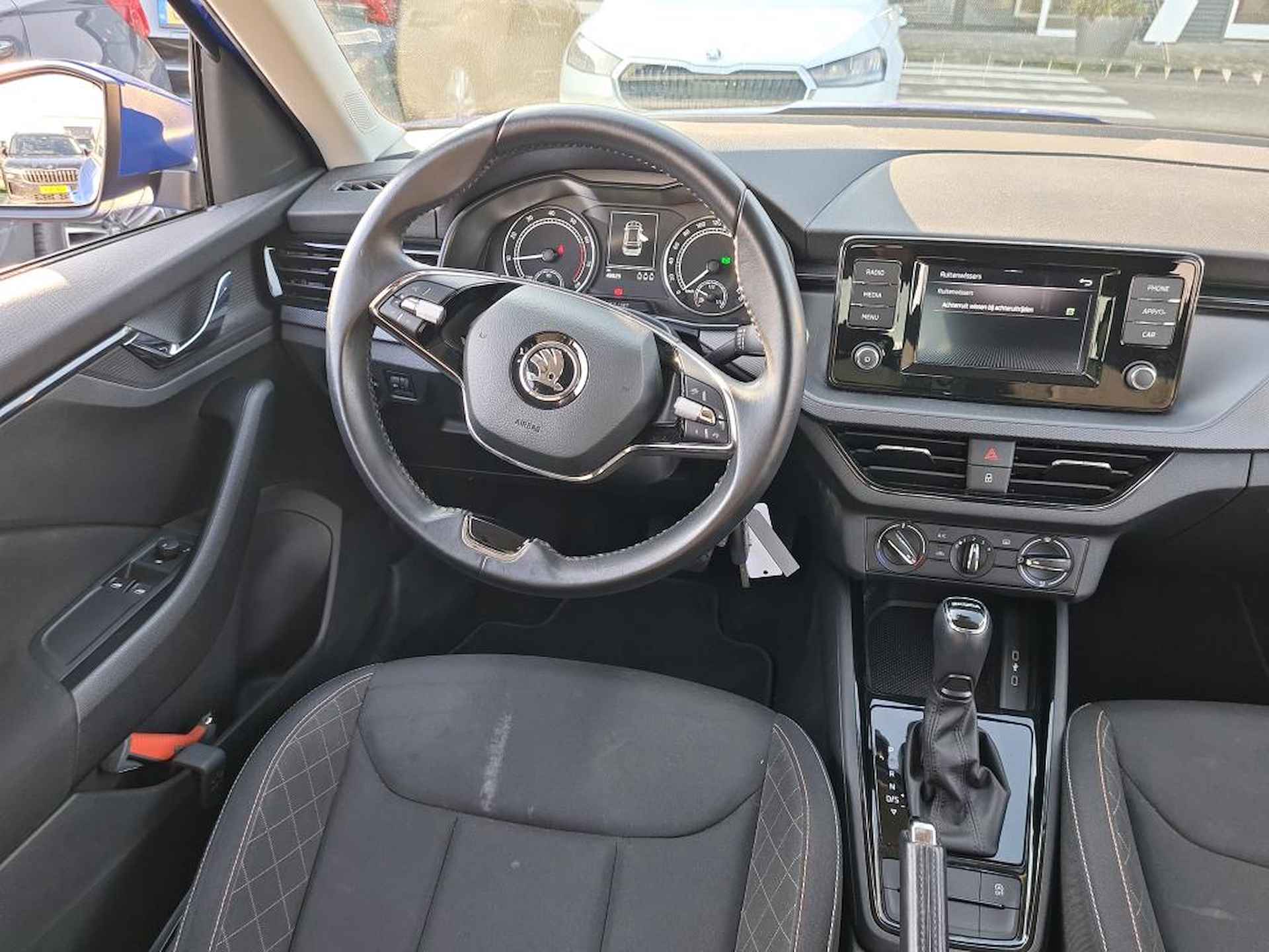 Škoda Kamiq 1.0 TSI Ambition DSG/ Led/ Airco/ APP/ Zwenkhaak/ Parkeersensor  A/ 16 lmv - 11/16