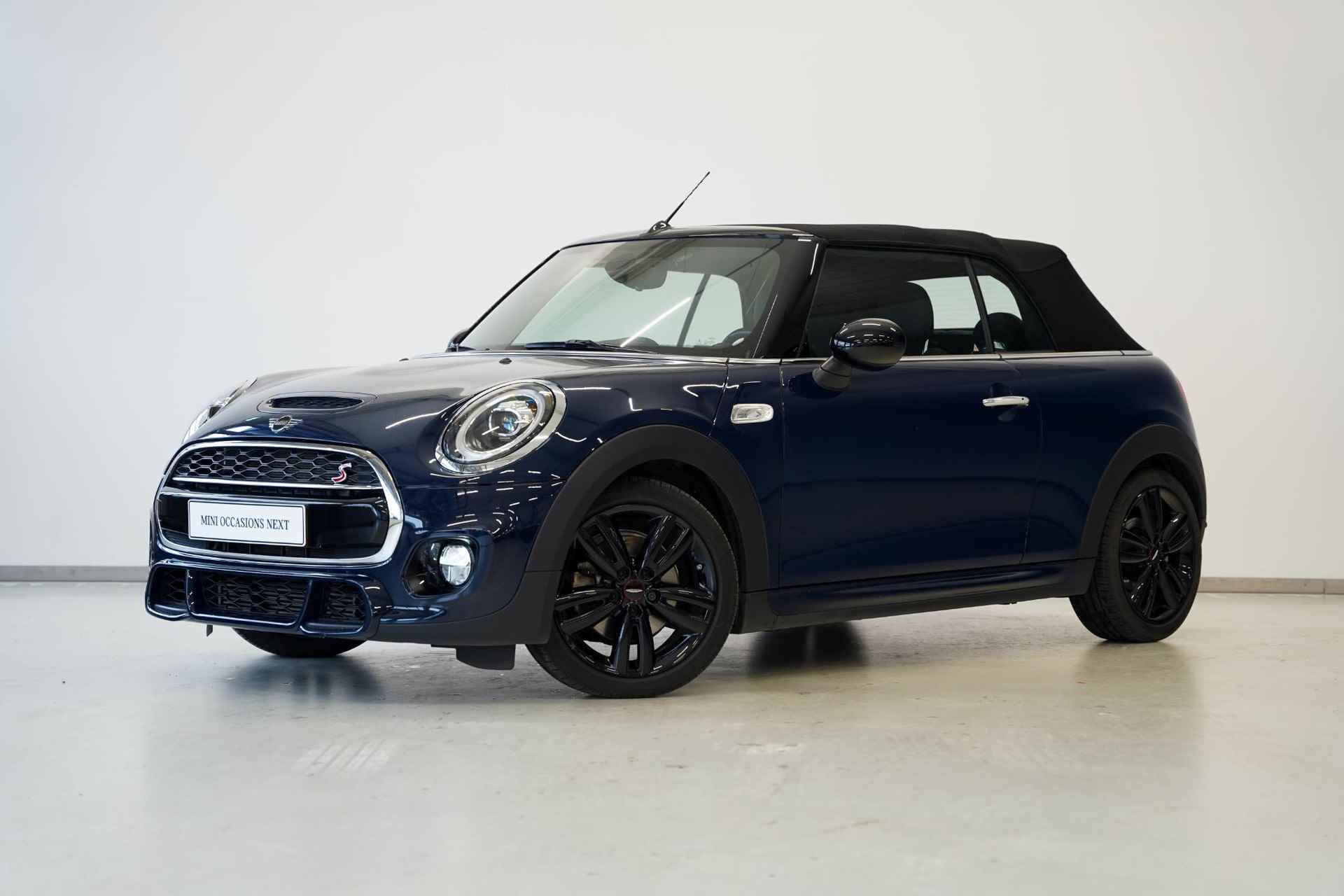 MINI Cabrio Cooper S Business Plus John Cooper Works Aut. - 2/21