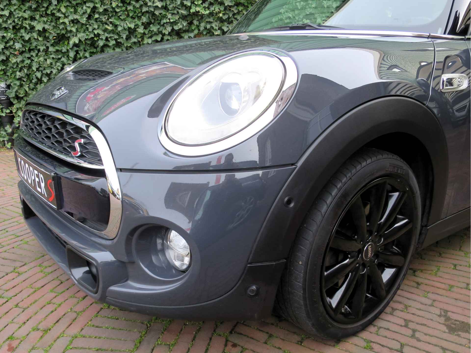 MINI Cooper S 2.0 Chili F55 5-drs automaat met Pano.dak, HK-audio, Navi XL, Leer en 17" - 26/44