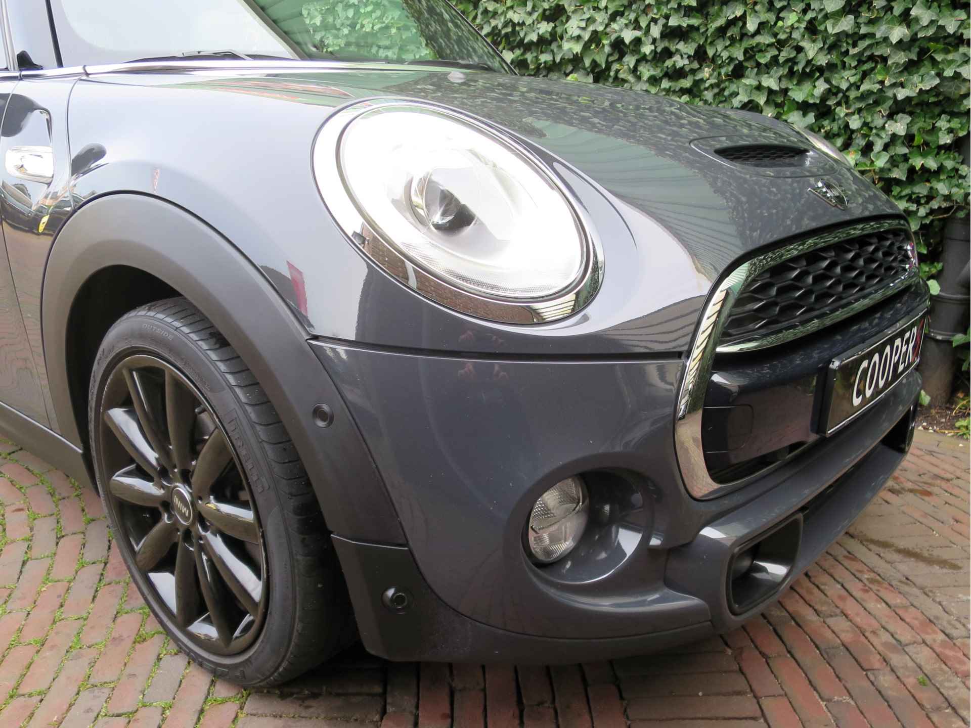 MINI Cooper S 2.0 Chili F55 5-drs automaat met Pano.dak, HK-audio, Navi XL, Leer en 17" - 27/44