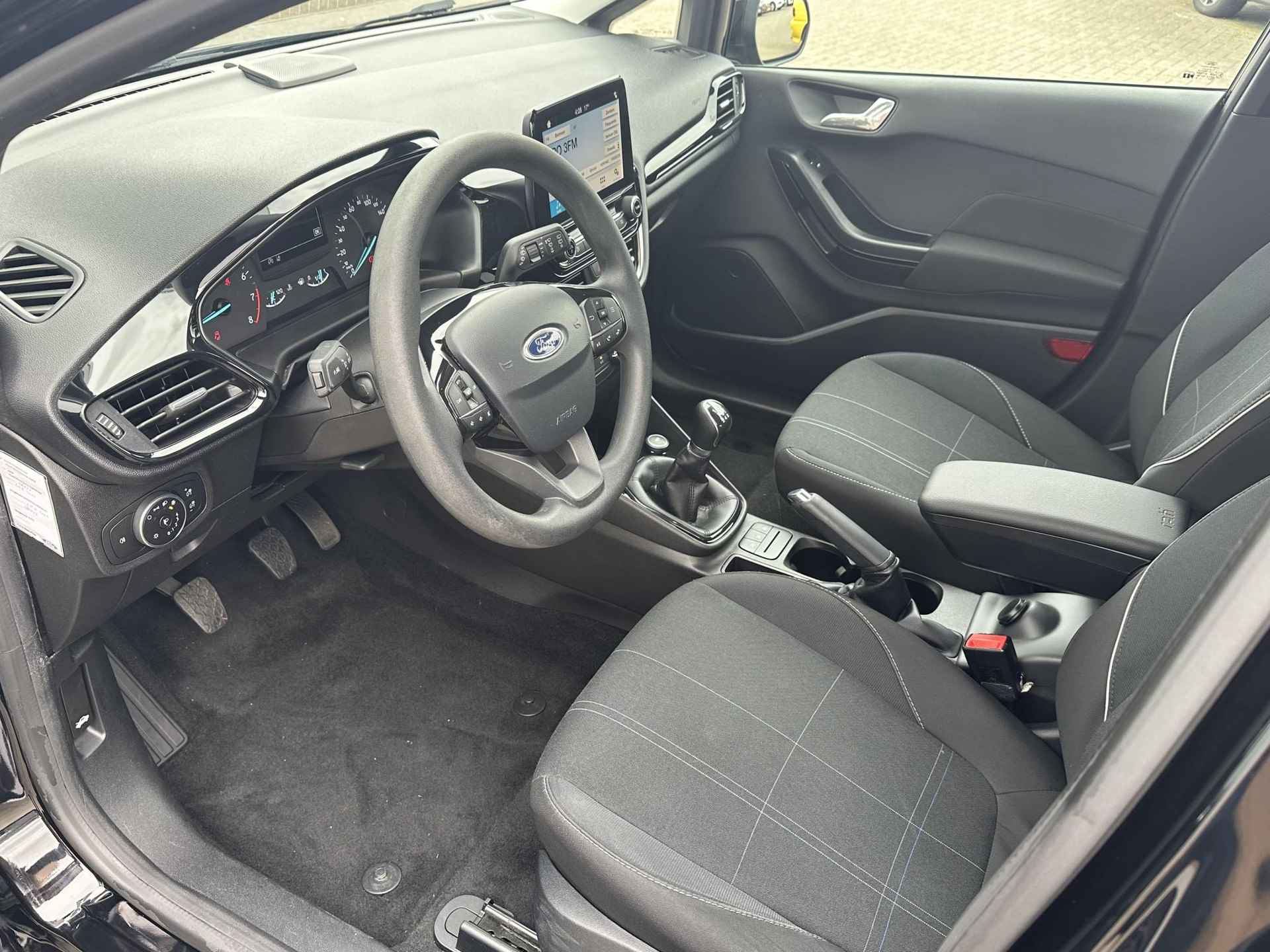 Ford Fiesta 1.1 Trend Dealer onderhouden | Navigatie | Parkeersensoren | Cruise Control | Lichtmetalen Velgen | 12 maanden garantie! | - 8/33