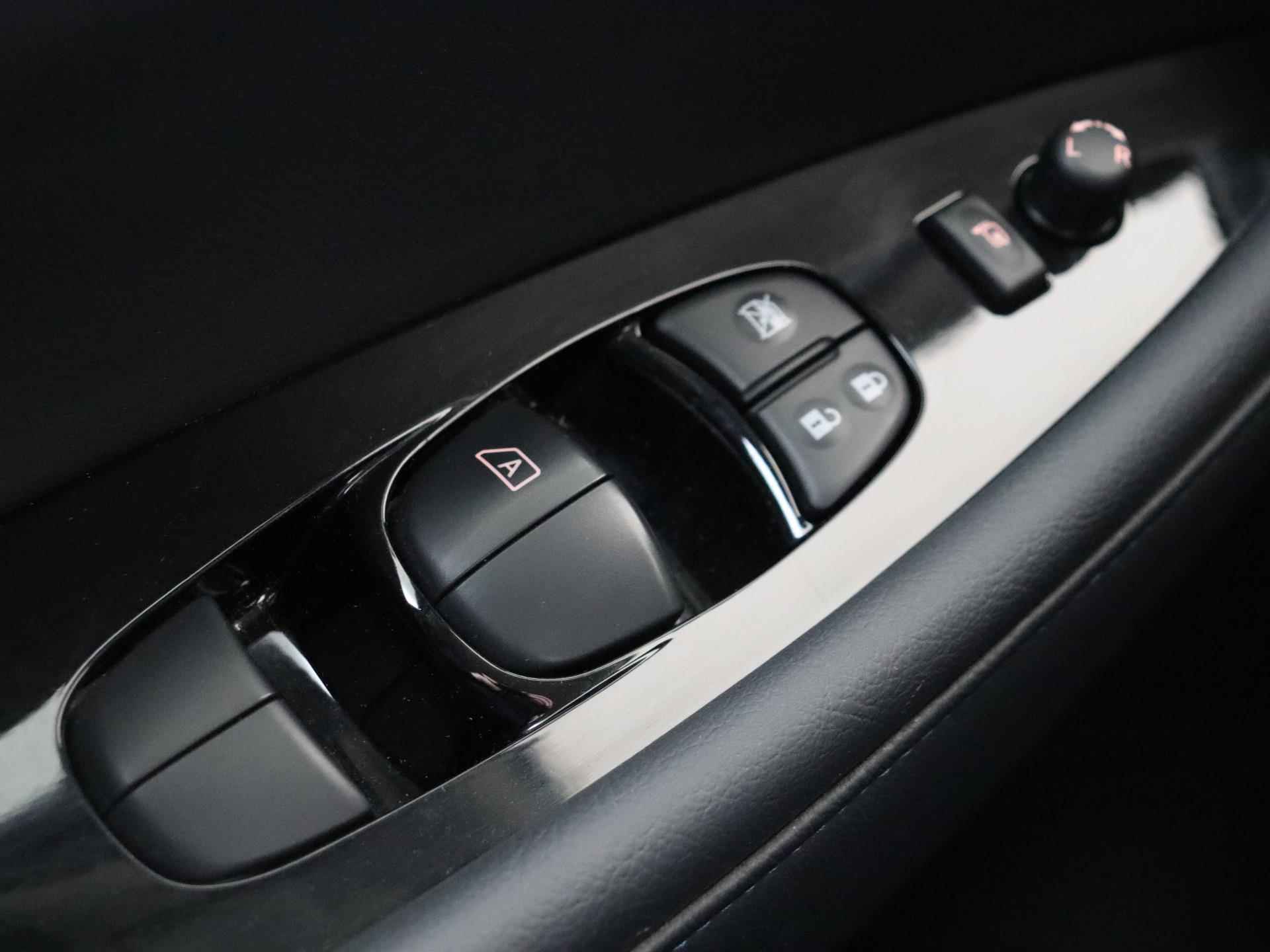 Nissan LEAF Tekna 40 kWh | Leder/Alcantara | ProPILOT | Stoel- stuurwielverwarming | Achterbank verwarmd | Bose Audio | Full-Map Navigatie | Privacy Glass | - 26/29