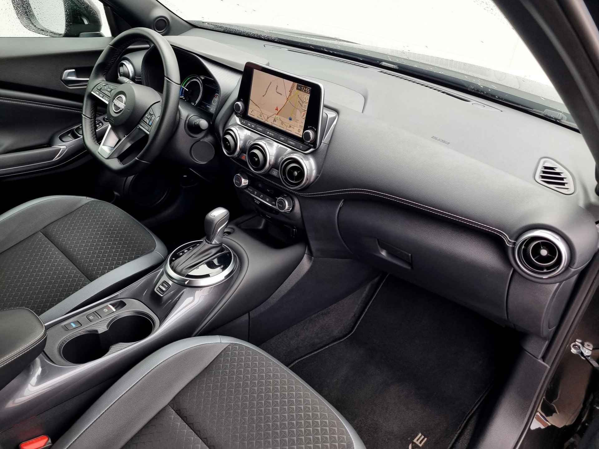 Nissan Juke 1.6 Hybrid N-Connecta Automaat / Technology Pack / Navigatie / Cruise Control Adaptief / Rondomzicht Camera - 33/36