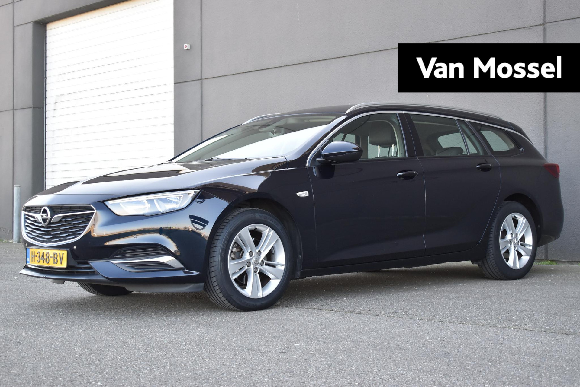 Opel Insignia Sports Tourer 1.5 Turbo Business Executive | Leder | Keyless entry & Start | Stoelverwarming | Zeer compleet!