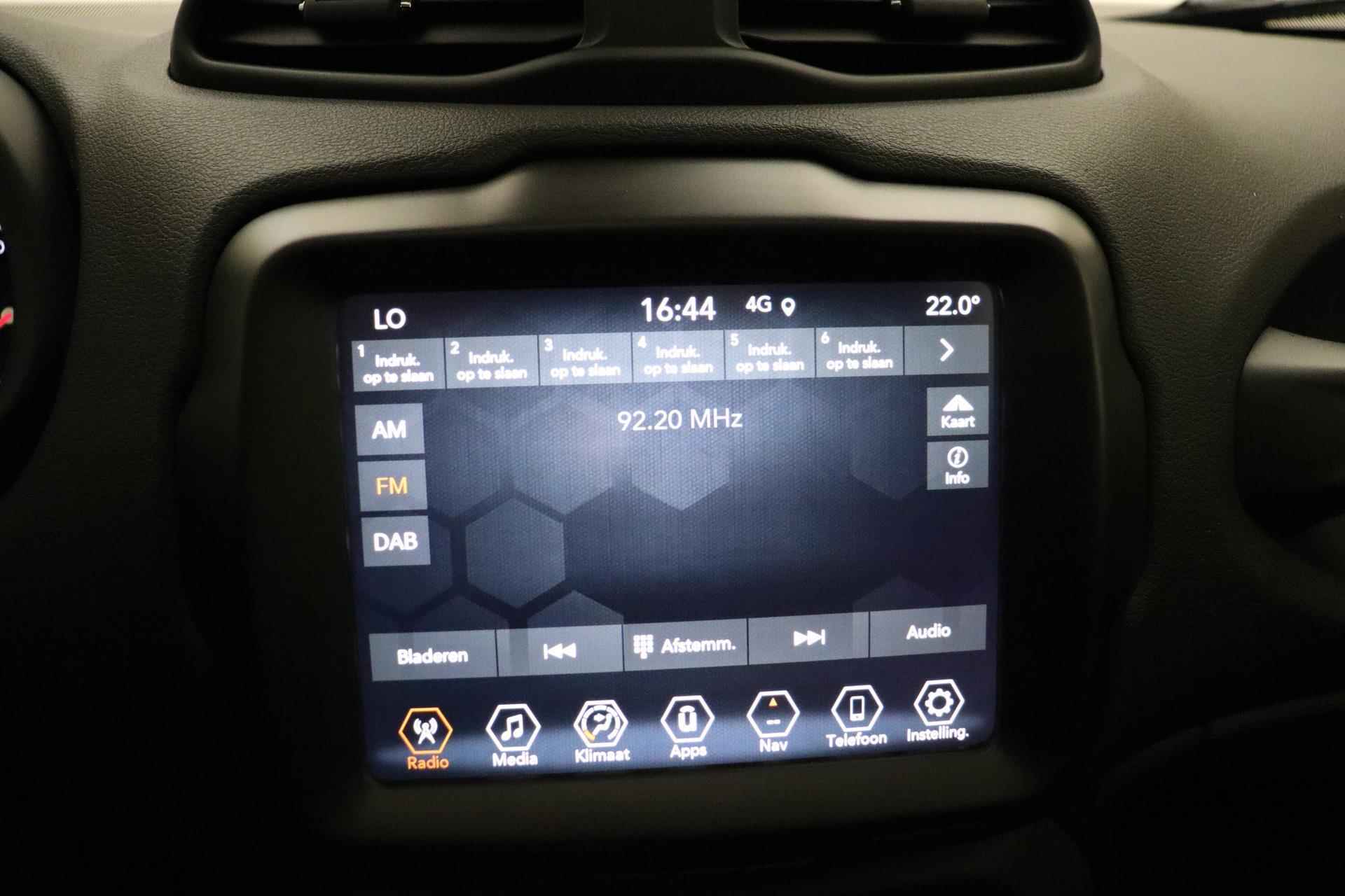 Jeep Renegade 1.5T e-Hybrid Altitude | Navigatie | Panoramadak | Lederen bekleding | Stoelverwarming | 19'' lichtmetalen velgen | Keyless | Camera - 27/43