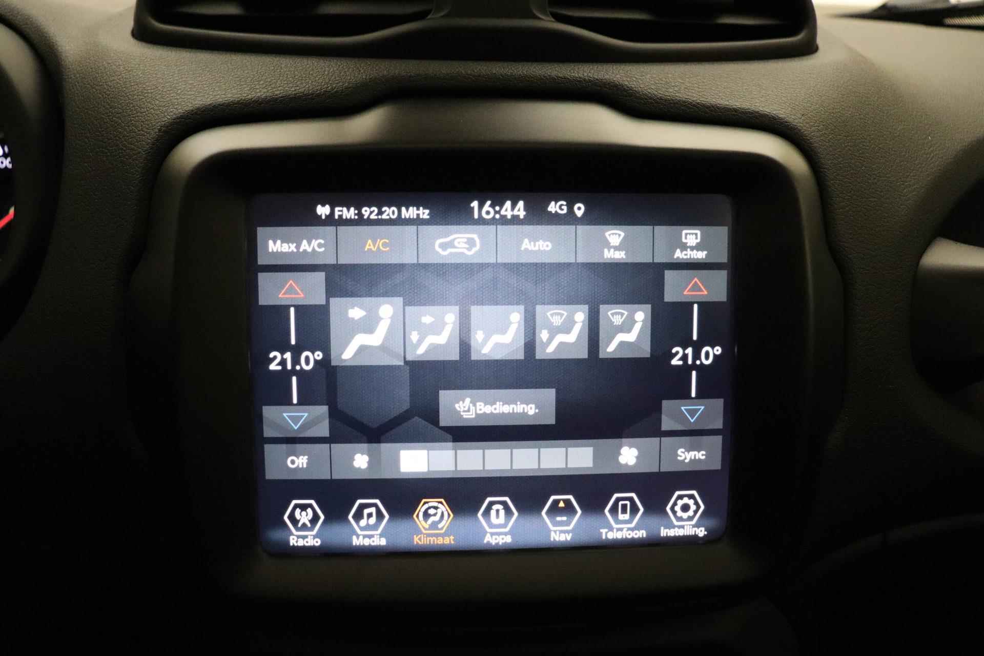 Jeep Renegade 1.5T e-Hybrid Altitude | Navigatie | Panoramadak | Lederen bekleding | Stoelverwarming | 19'' lichtmetalen velgen | Keyless | Camera - 28/43