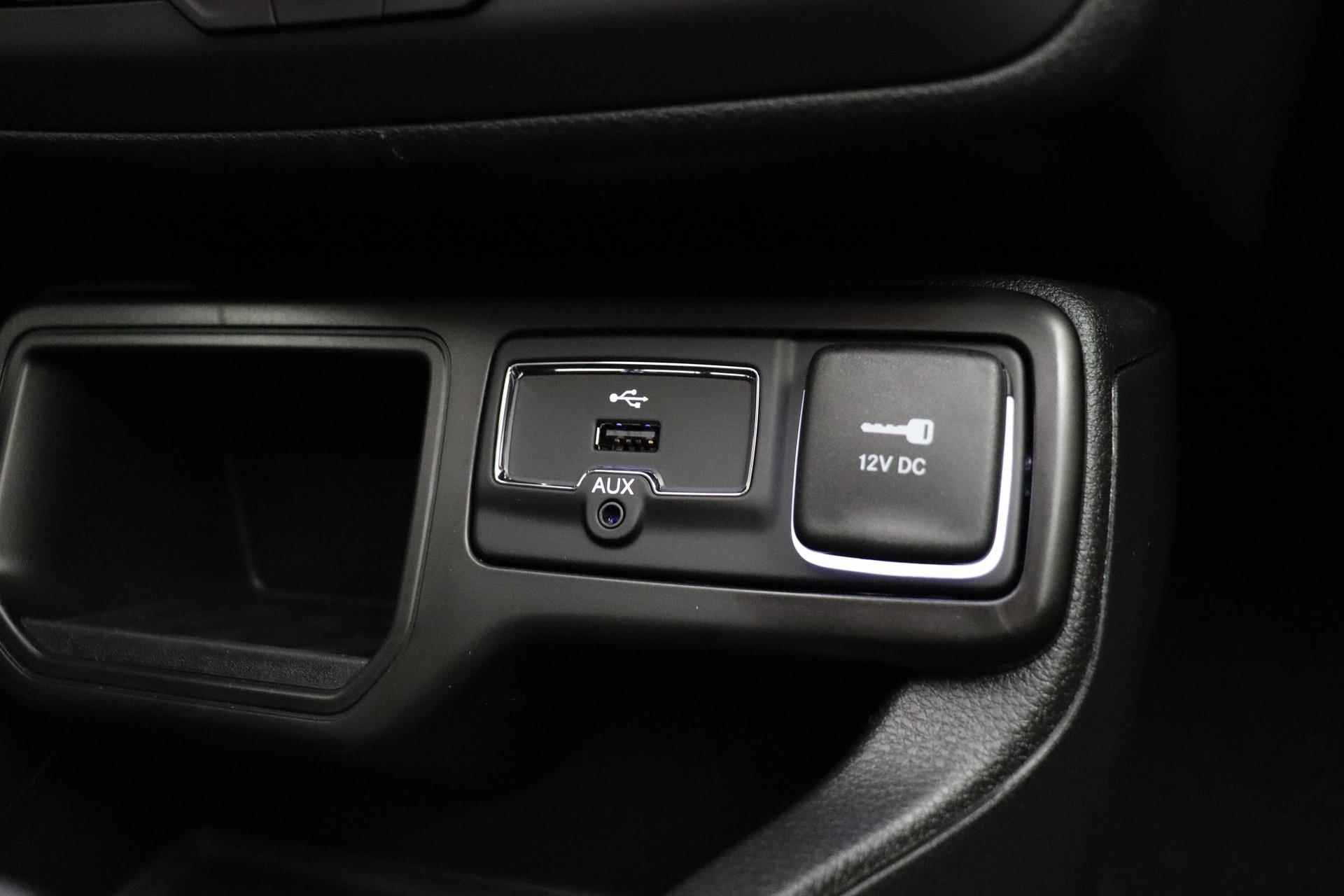 Jeep Renegade 1.5T e-Hybrid Altitude | Navigatie | Panoramadak | Lederen bekleding | Stoelverwarming | 19'' lichtmetalen velgen | Keyless | Camera - 31/43
