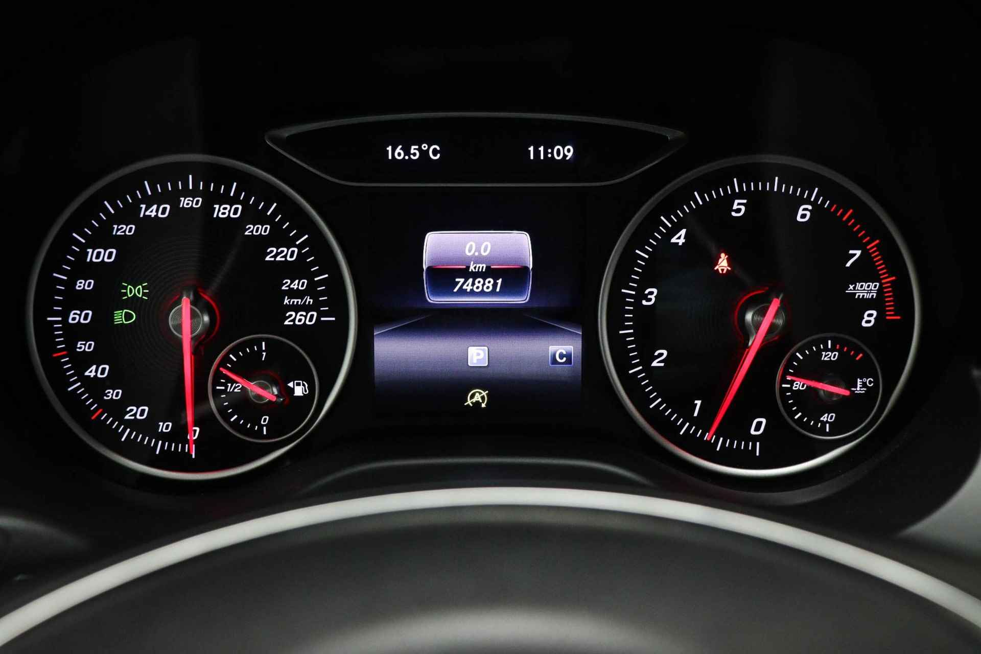 Mercedes-Benz A-klasse 160 AMG Sport Edition | LED | HALF LEDER | CAMERA - 4/57