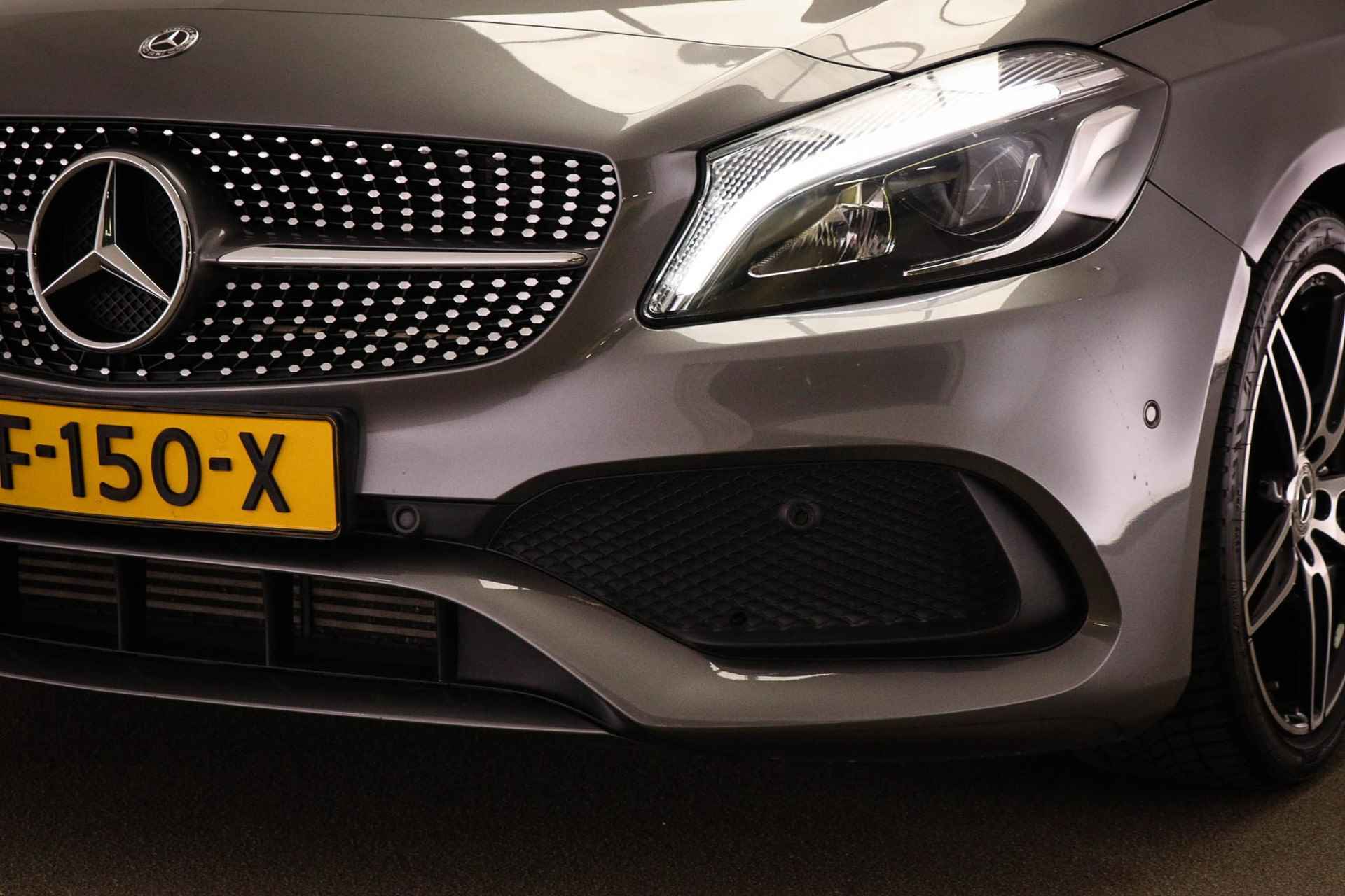 Mercedes-Benz A-klasse 160 AMG Sport Edition | LED | HALF LEDER | CAMERA - 15/57