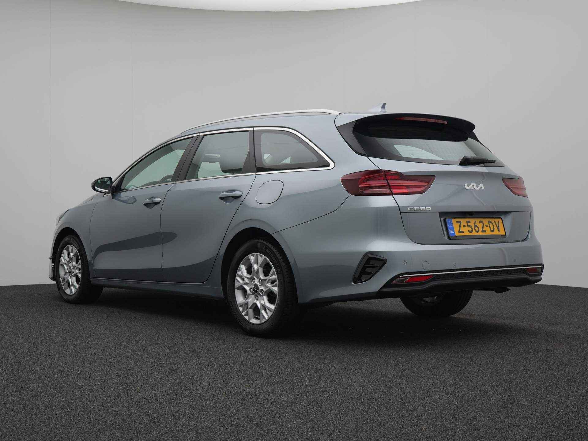 Kia Ceed Sportswagon 1.0 T-GDi DynamicPlusLine 120 pk | Navigatie | Climate Control - 4/42