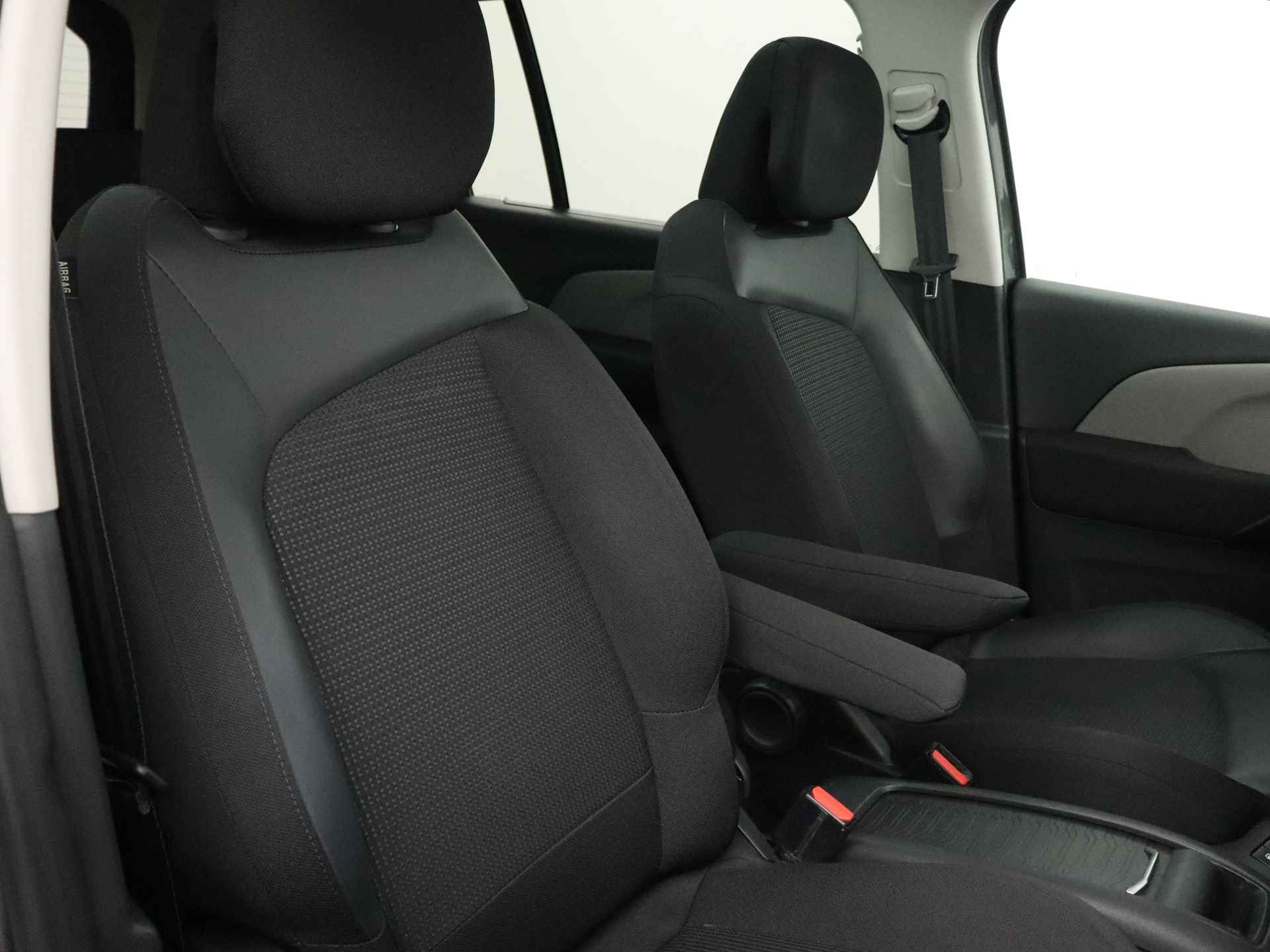 Citroën Grand C4 Spacetourer 130 PK Shine Automaat | Rijklaar | Panorama dak | Adaptive cruise control | Parkeersensoren rondom | Camera achter - 7/26