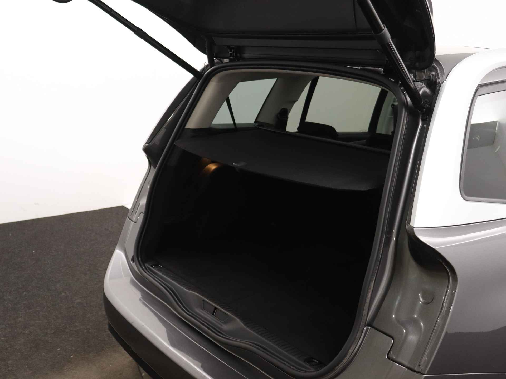 Citroën Grand C4 Spacetourer 130 PK Shine Automaat | Rijklaar | Panorama dak | Adaptive cruise control | Parkeersensoren rondom | Camera achter - 12/26