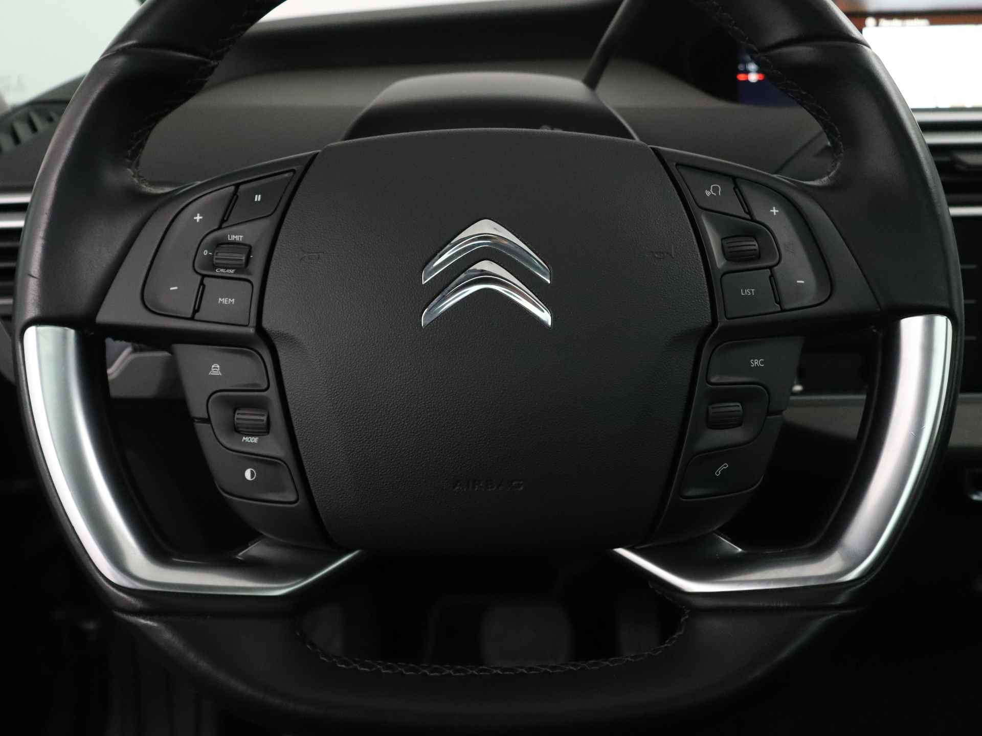 Citroën Grand C4 Spacetourer 130 PK Shine Automaat | Rijklaar | Panorama dak | Adaptive cruise control | Parkeersensoren rondom | Camera achter - 14/26