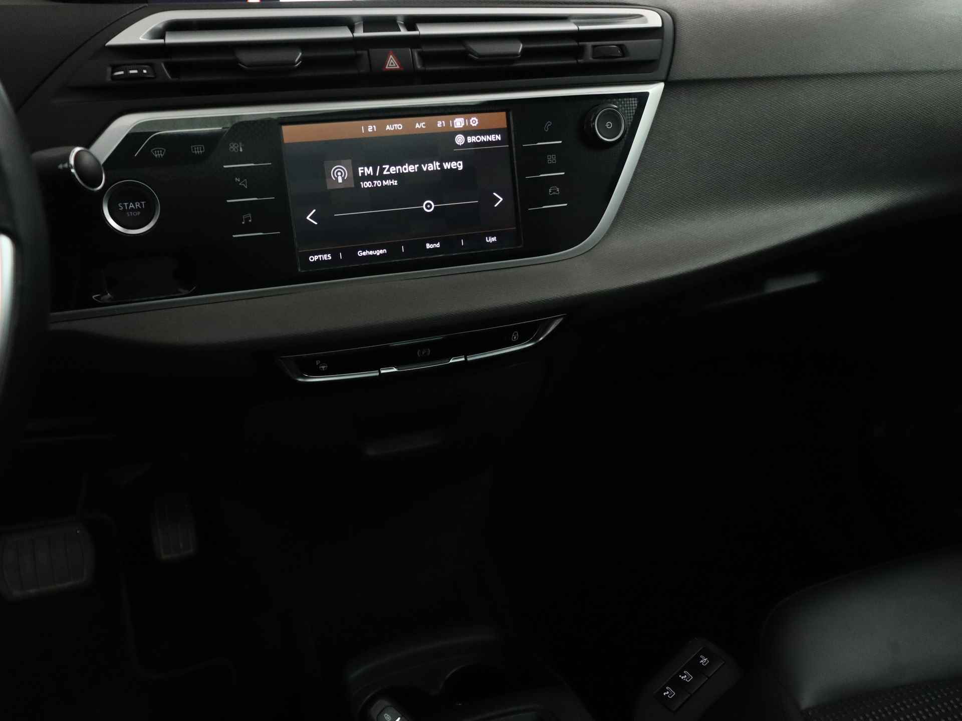 Citroën Grand C4 Spacetourer 130 PK Shine Automaat | Rijklaar | Panorama dak | Adaptive cruise control | Parkeersensoren rondom | Camera achter - 15/26