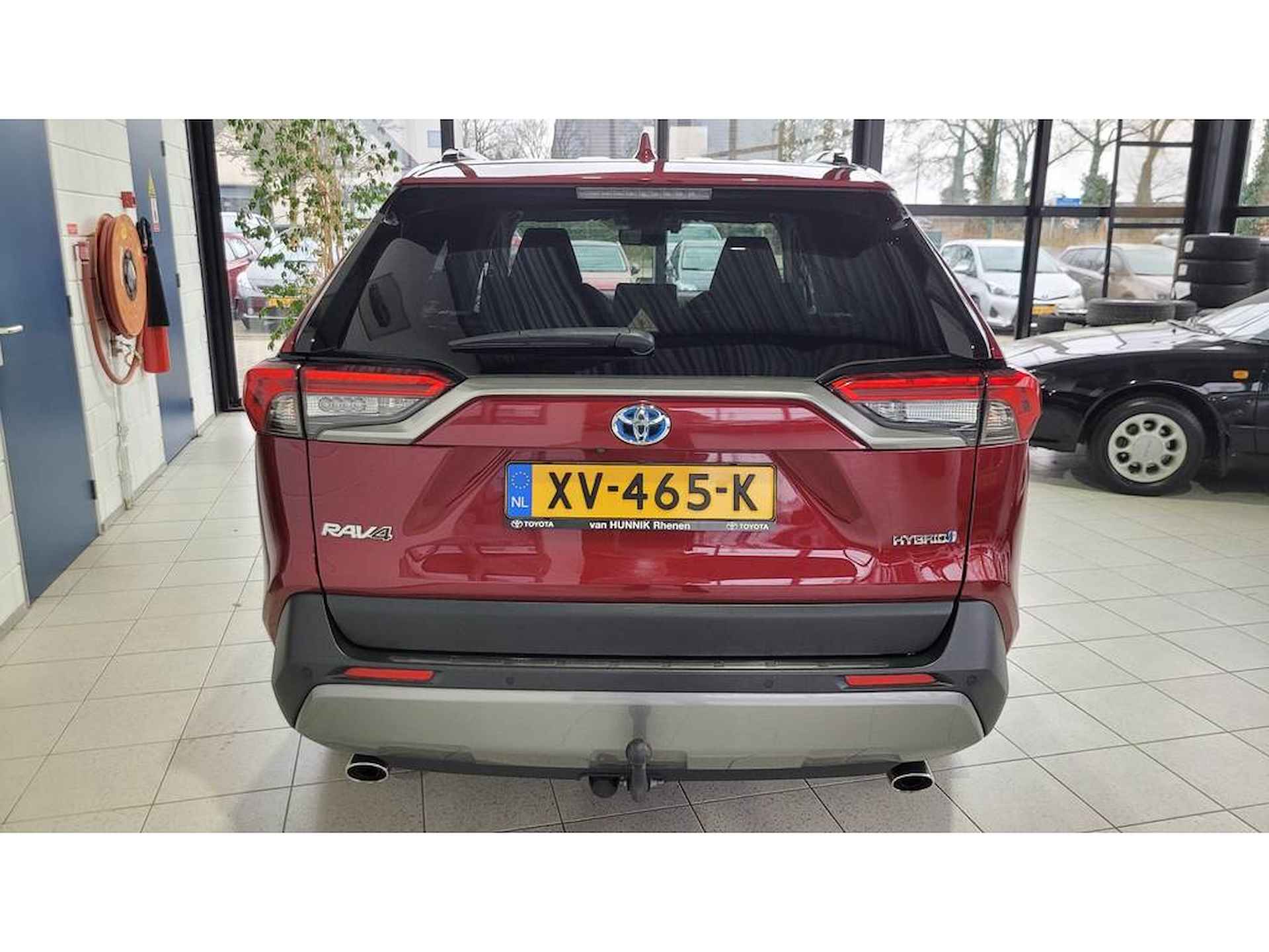 Toyota RAV4 2.5 First Edition Trekhaak Navi Dodehoek - 3/22