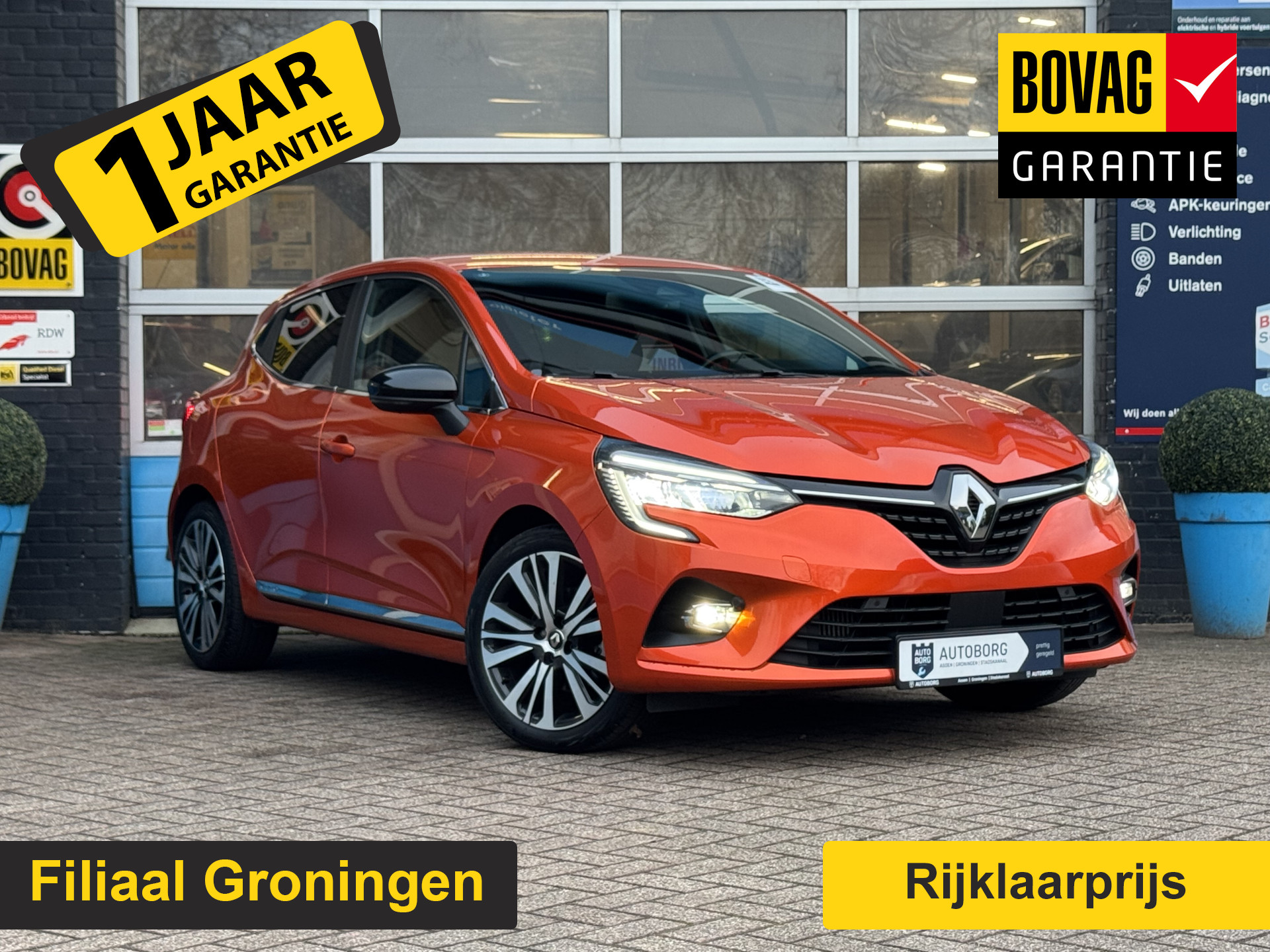 Renault Clio 1.3 TCe Intens Prijs Inclusief Onderhoud & 12 Maand BOVAG Garantie | Voorstoelen Verwarmd | Apple Carplay |