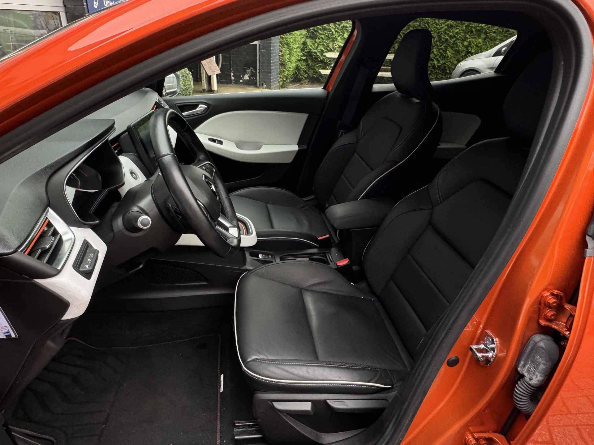 Renault Clio 1.3 TCe Intens Prijs Inclusief Onderhoud & 12 Maand BOVAG Garantie | Voorstoelen Verwarmd | Apple Carplay | - 16/72