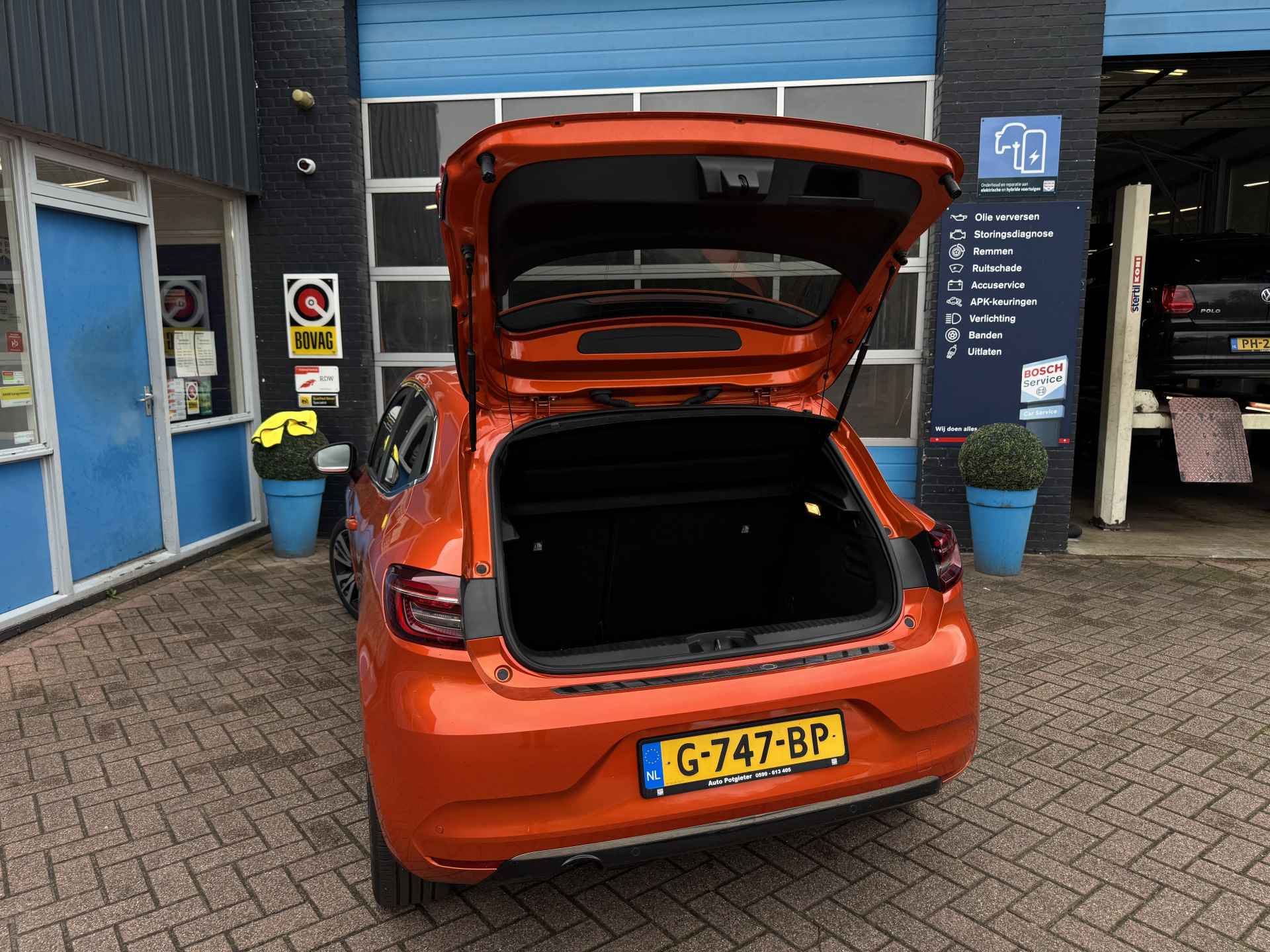 Renault Clio 1.3 TCe Intens Prijs Inclusief Onderhoud & 12 Maand BOVAG Garantie | Voorstoelen Verwarmd | Apple Carplay | - 54/72