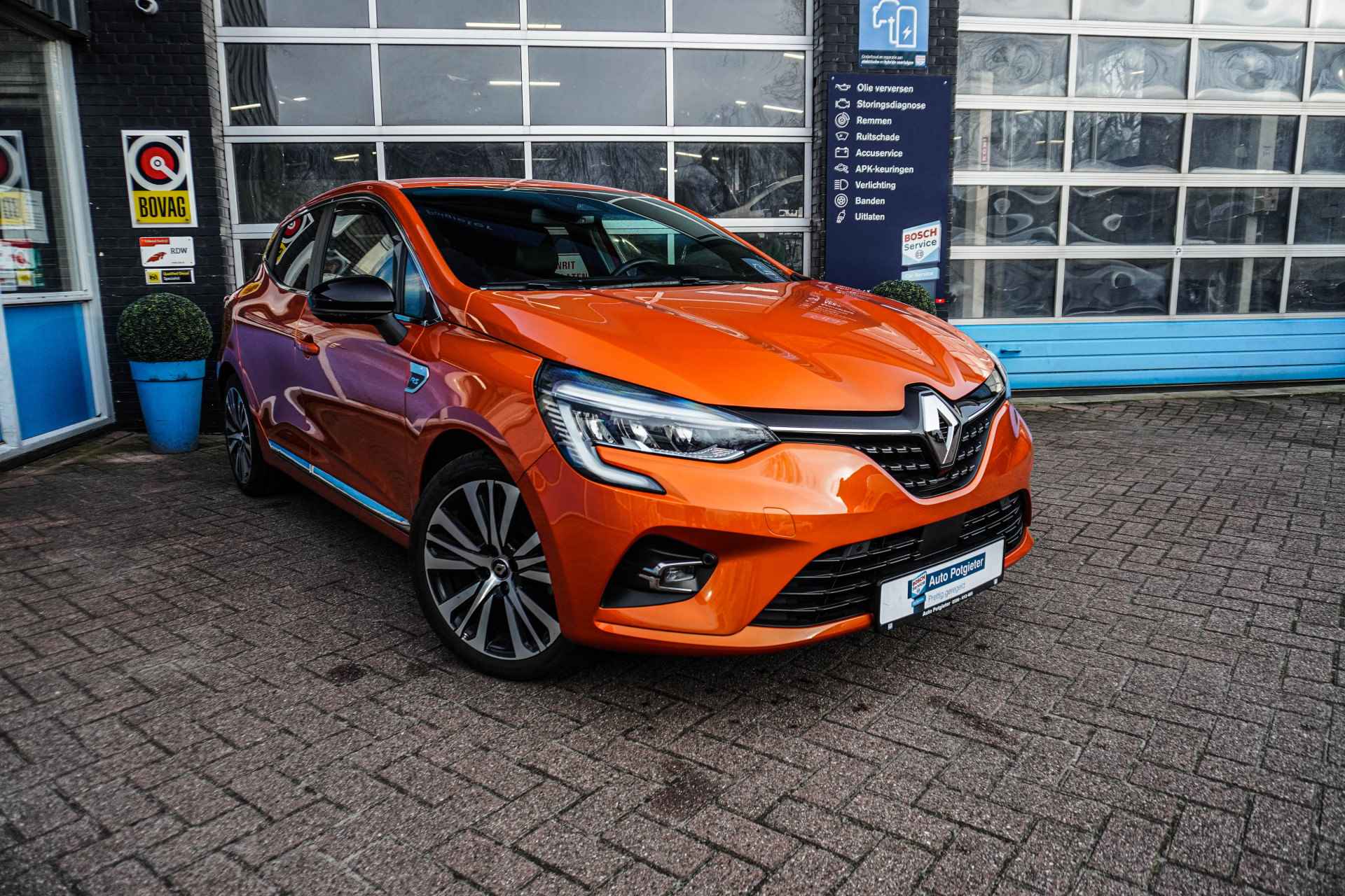 Renault Clio 1.3 TCe Intens Prijs Inclusief Onderhoud & 12 Maand BOVAG Garantie | Voorstoelen Verwarmd | Apple Carplay | - 55/72