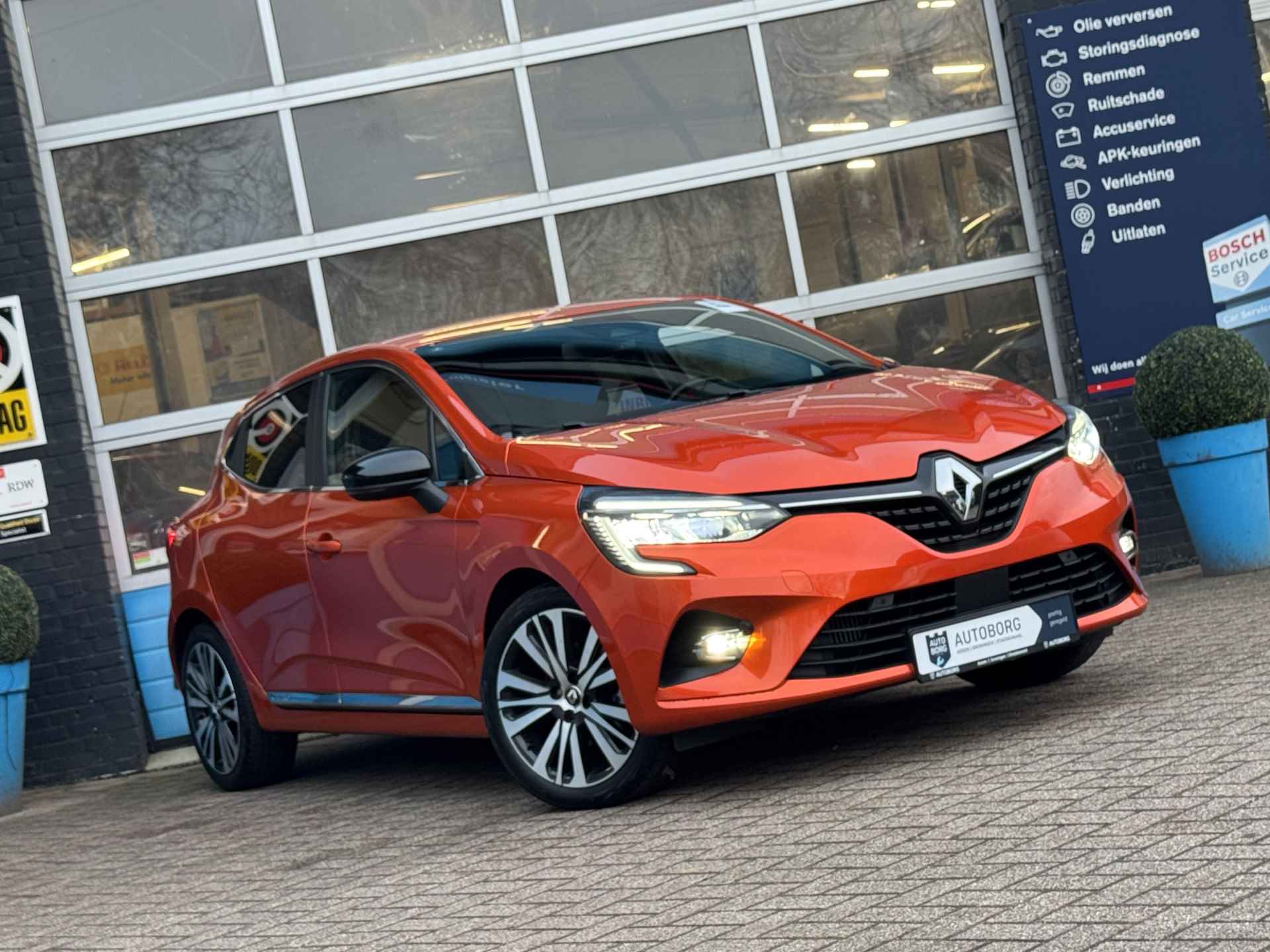 Renault Clio 1.3 TCe Intens Prijs Inclusief Onderhoud & 12 Maand BOVAG Garantie | Voorstoelen Verwarmd | Apple Carplay | - 60/72