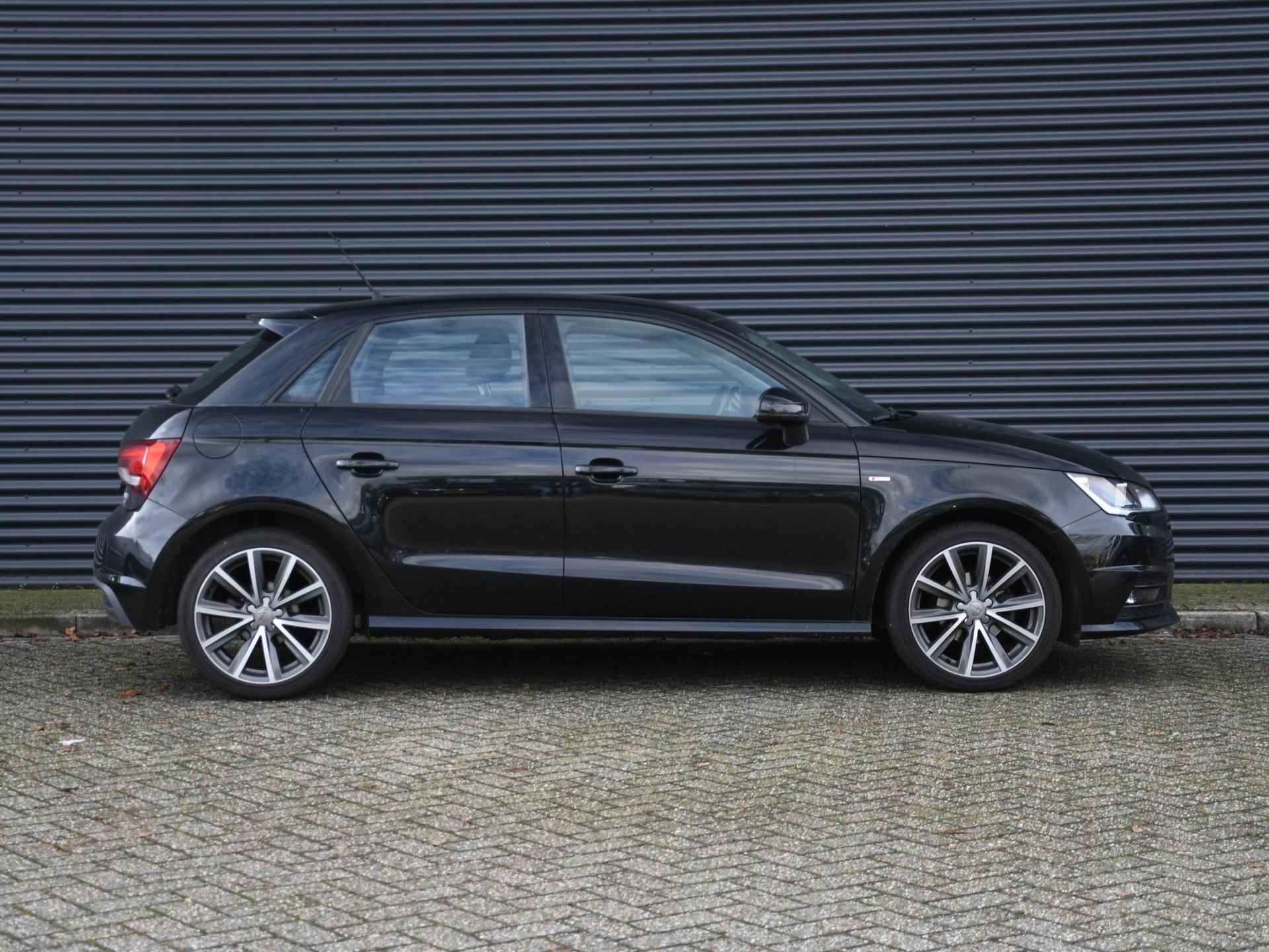 Audi A1 Sportback Adrenalin 1.0 TFSI 95pk KEYLESS | CRUISE.C | NAVI | AIRCO | 17''LM | PDC ACHTER - 3/28