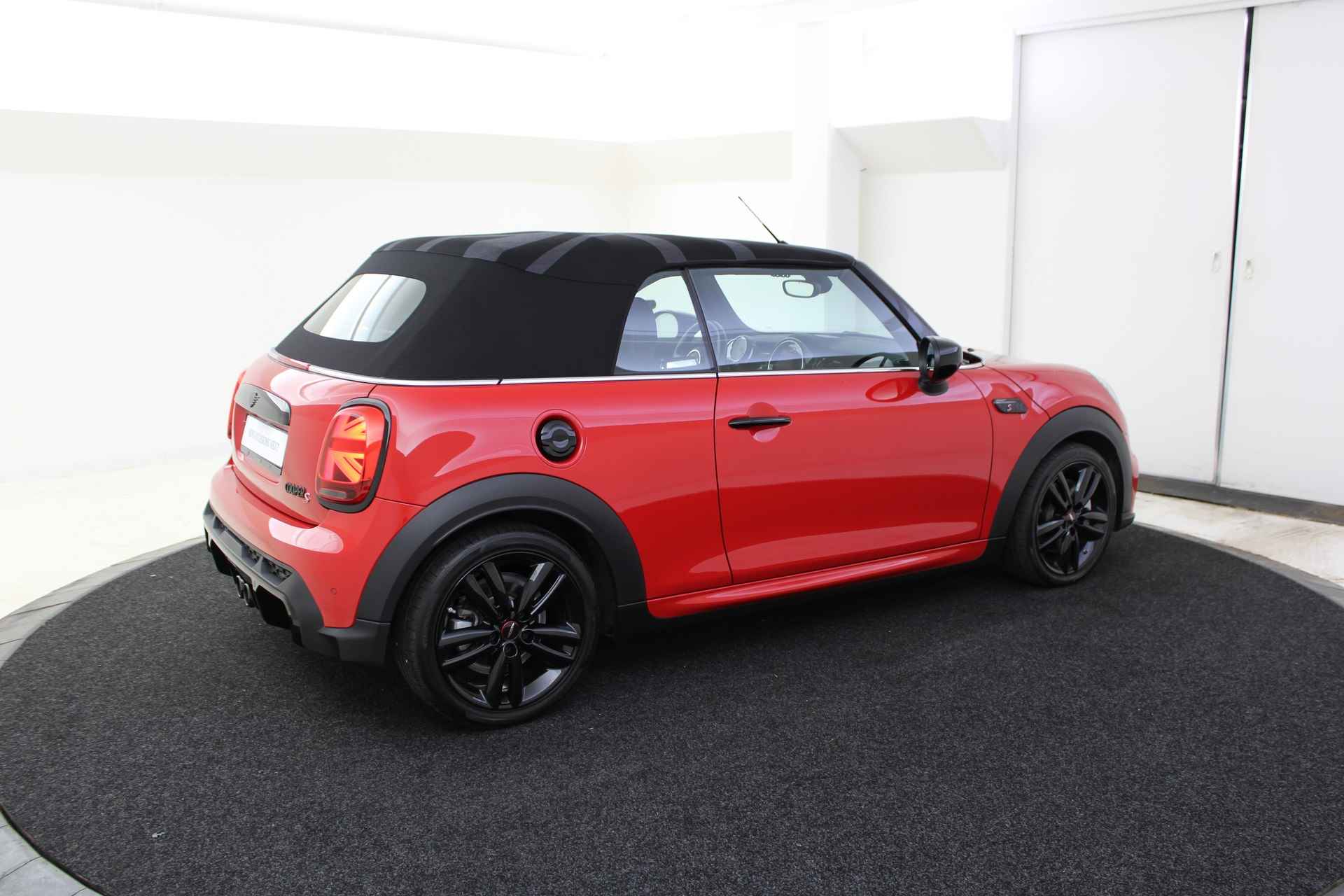 MINI Cabrio Cooper S JCW Automaat / JCW Sportstoelen / Comfort Access / Adaptief onderstel / Cruise Control / Stoelverwarming - 49/50