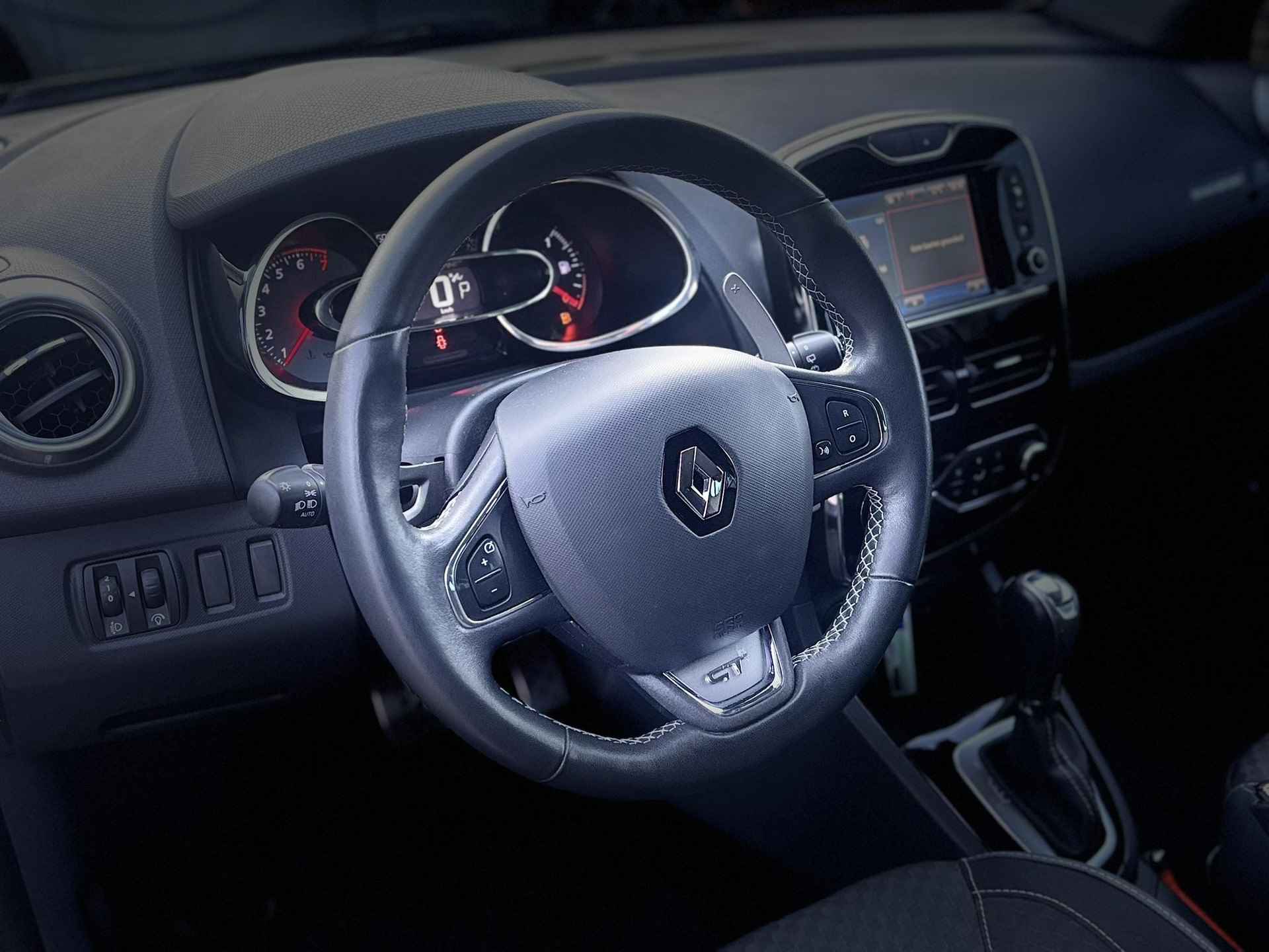 Renault Clio 5-deurs GT by Renault Sport 1.2 TCe 120pk EDC AUTOMAAT | NAVI | KEYLESS ENTRY | CLIMA | PARKEERHULP | EXTRA GETINTE RAMEN | - 18/61