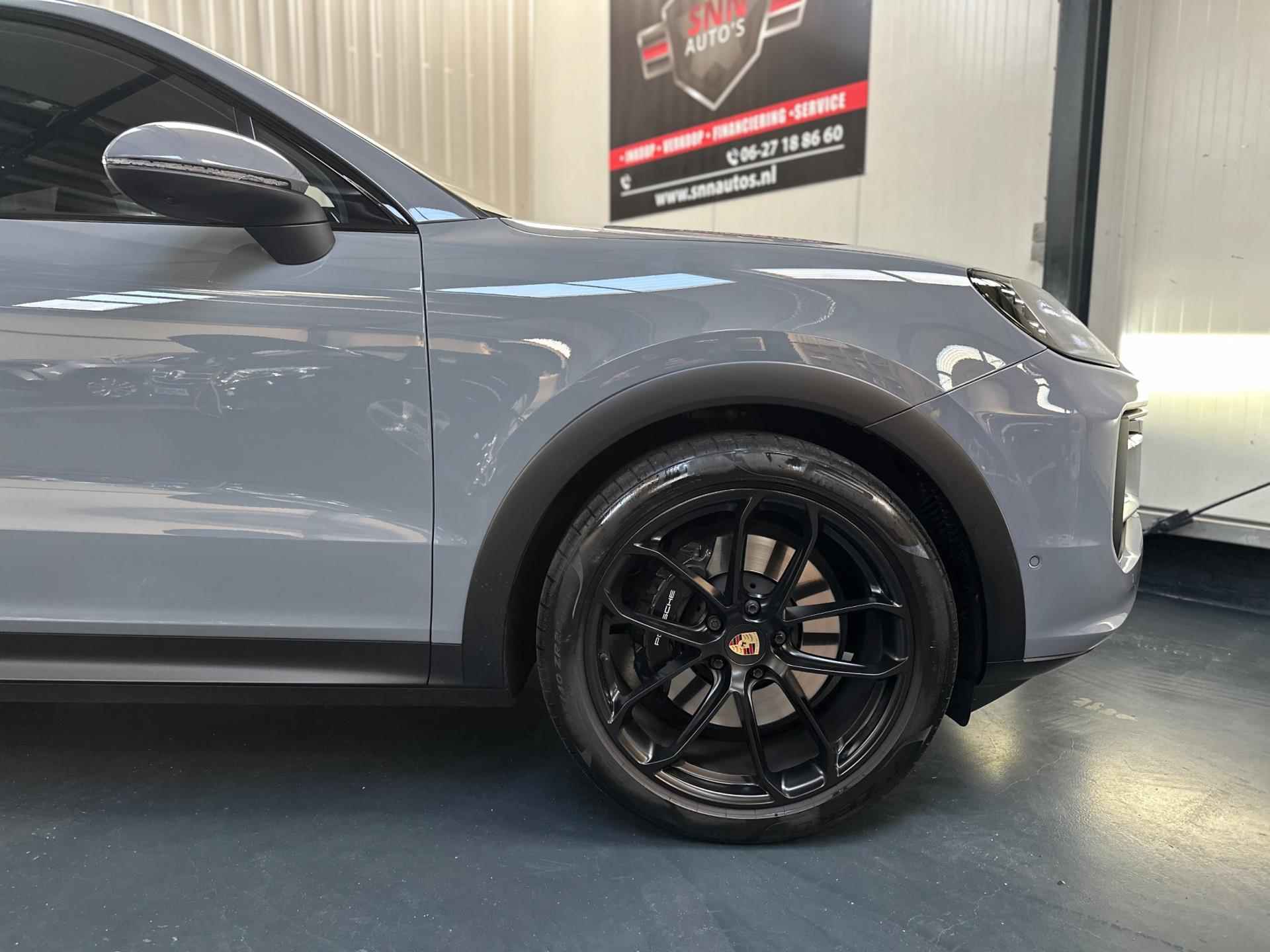 Porsche Cayenne Coupé 3.0 E-Hybrid Facelift Dualscreen Carbon - 7/42