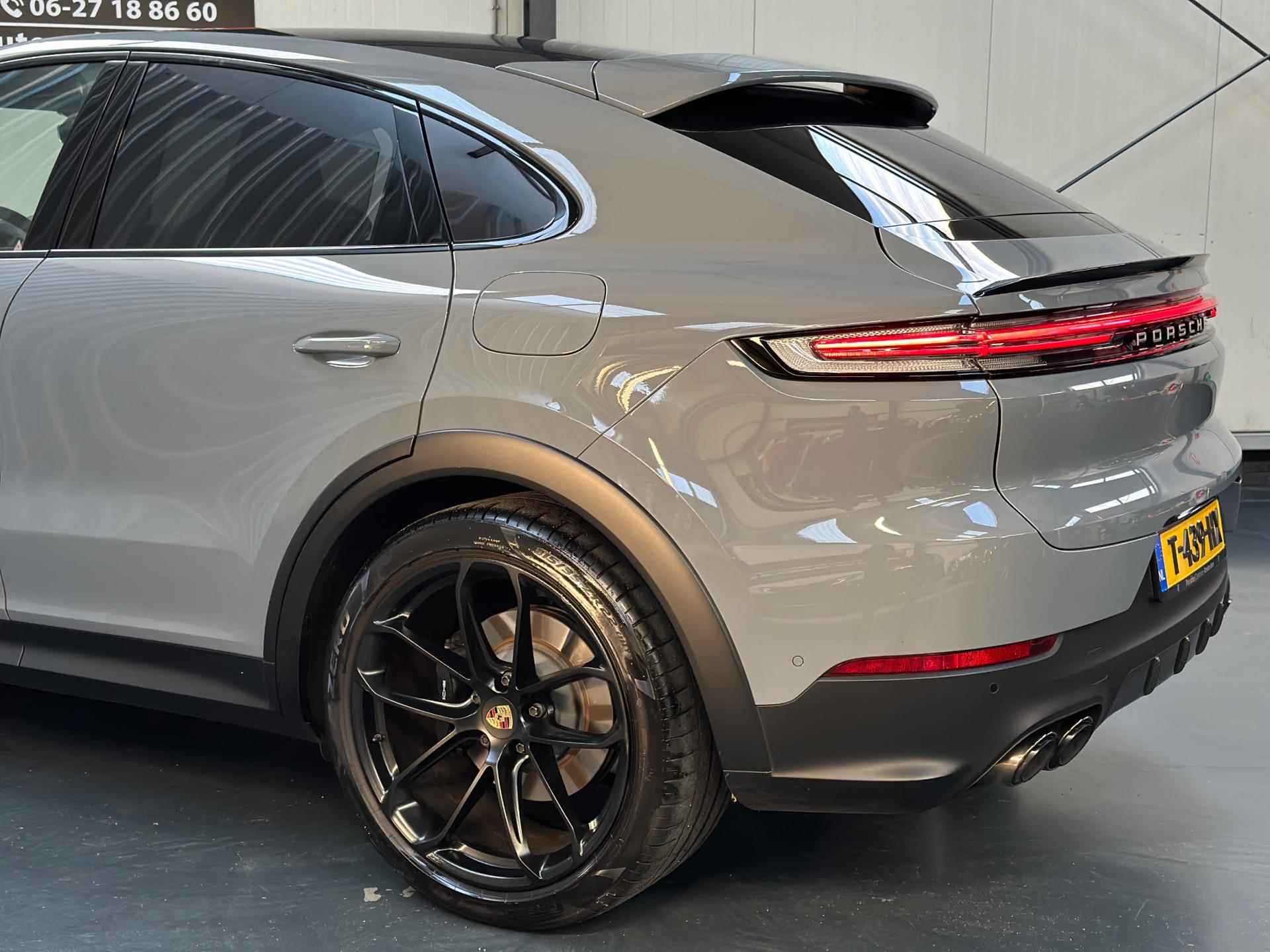 Porsche Cayenne Coupé 3.0 E-Hybrid Facelift Dualscreen Carbon - 12/42