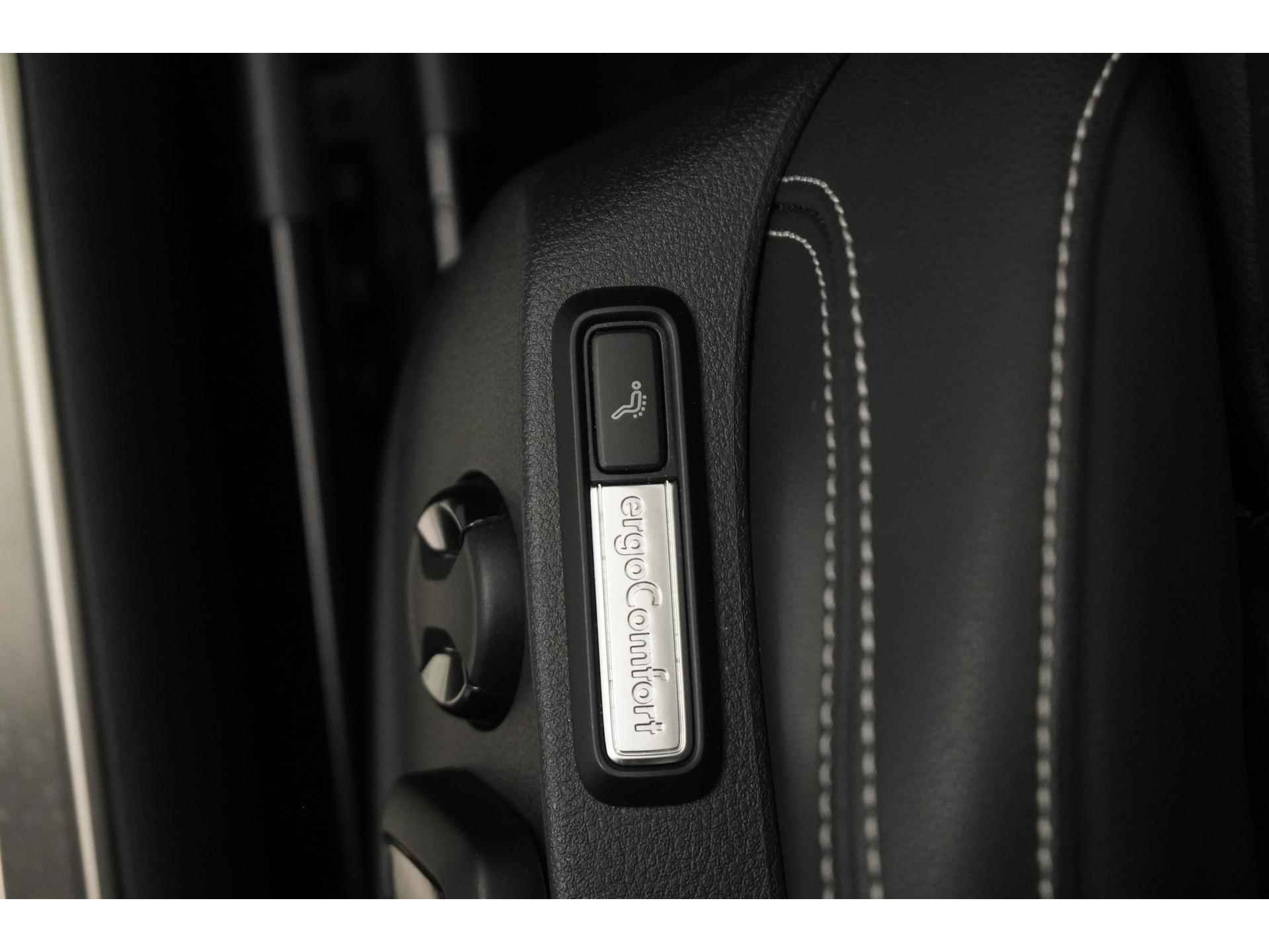 Volkswagen Passat Variant 1.4 TSI PHEV GTE | Digital Cockpit | Panoramadak | Matrix LED | Zondag Open! - 39/47