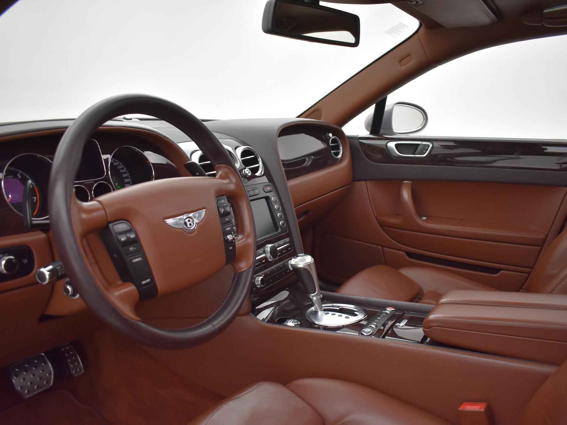 Bentley Continental Flying Spur 6.0 W12 560 PK + SCHUIFDAK / MASSAGE / SMARTPHONE INTERFACE - 30/52