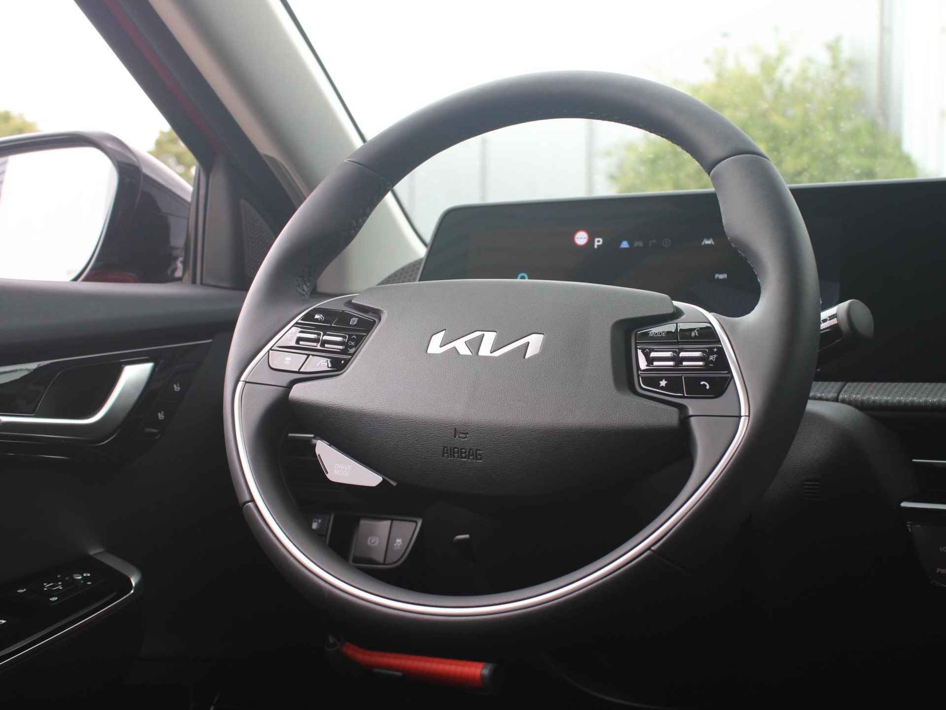 Kia EV6 Plus Advanced 77.4 kWh | Schuif-/kanteldak | Navi | Clima | Adapt. Cruise | Carplay | 20'' LM | Stoelverwarming en Verkoeling - 29/38