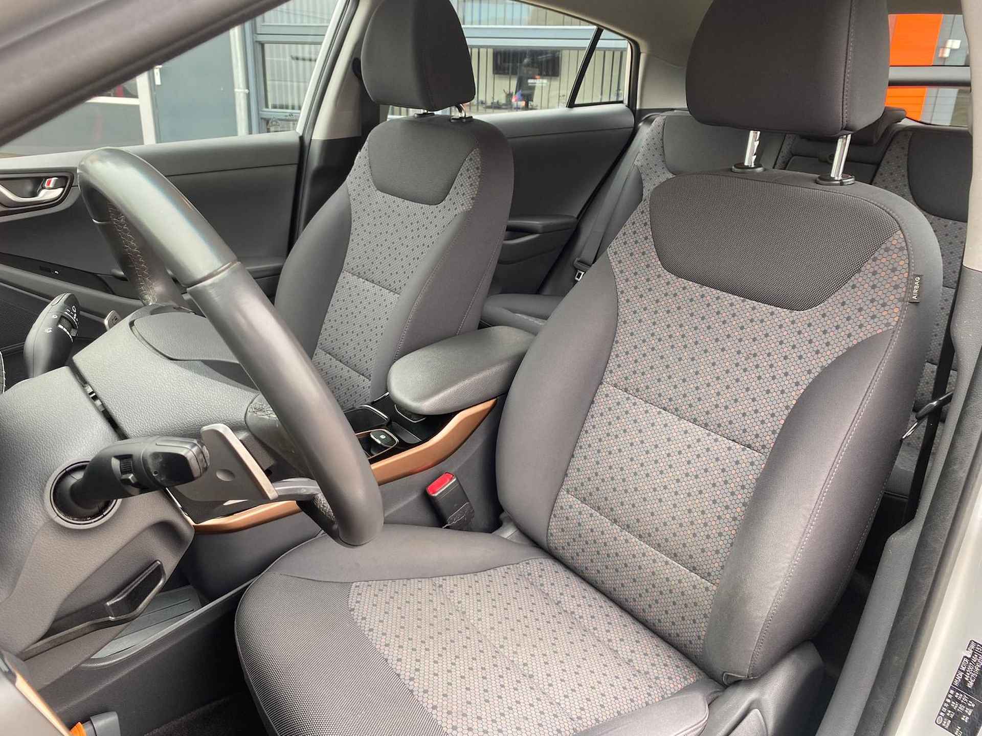 Hyundai IONIQ Comfort EV NL-Auto / Belastingvrij / All-season banden / Apple/Android Carplay / Navi / Parkeersensoren - 13/21
