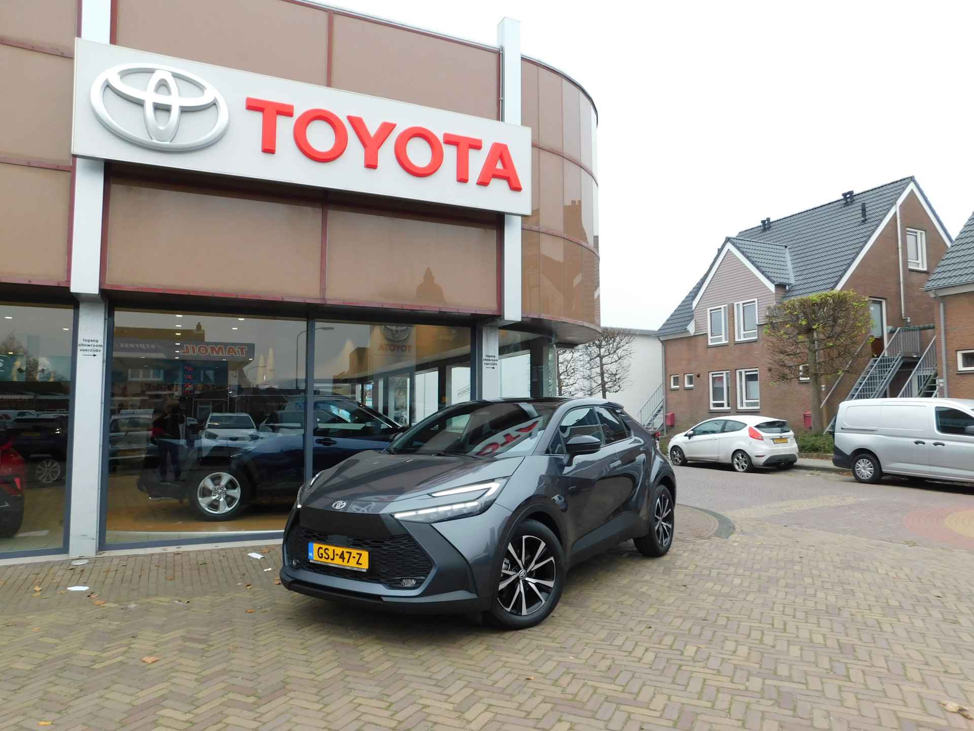 Toyota C-HR 1.8 Hybrid 140 First Edition - 6/47