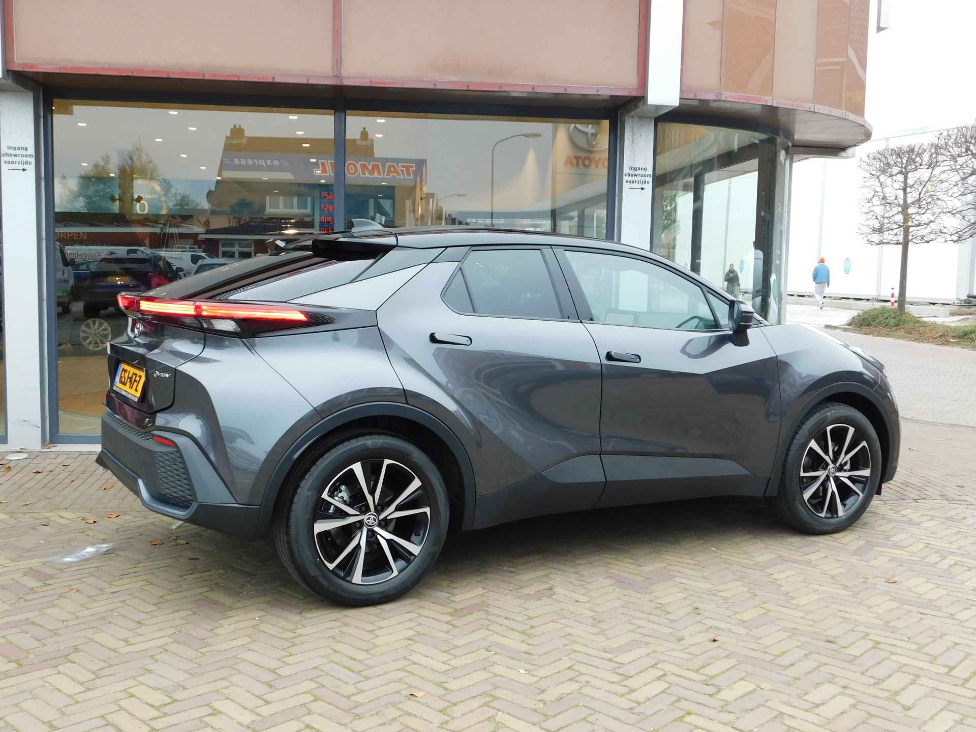 Toyota C-HR 1.8 Hybrid 140 First Edition - 36/47