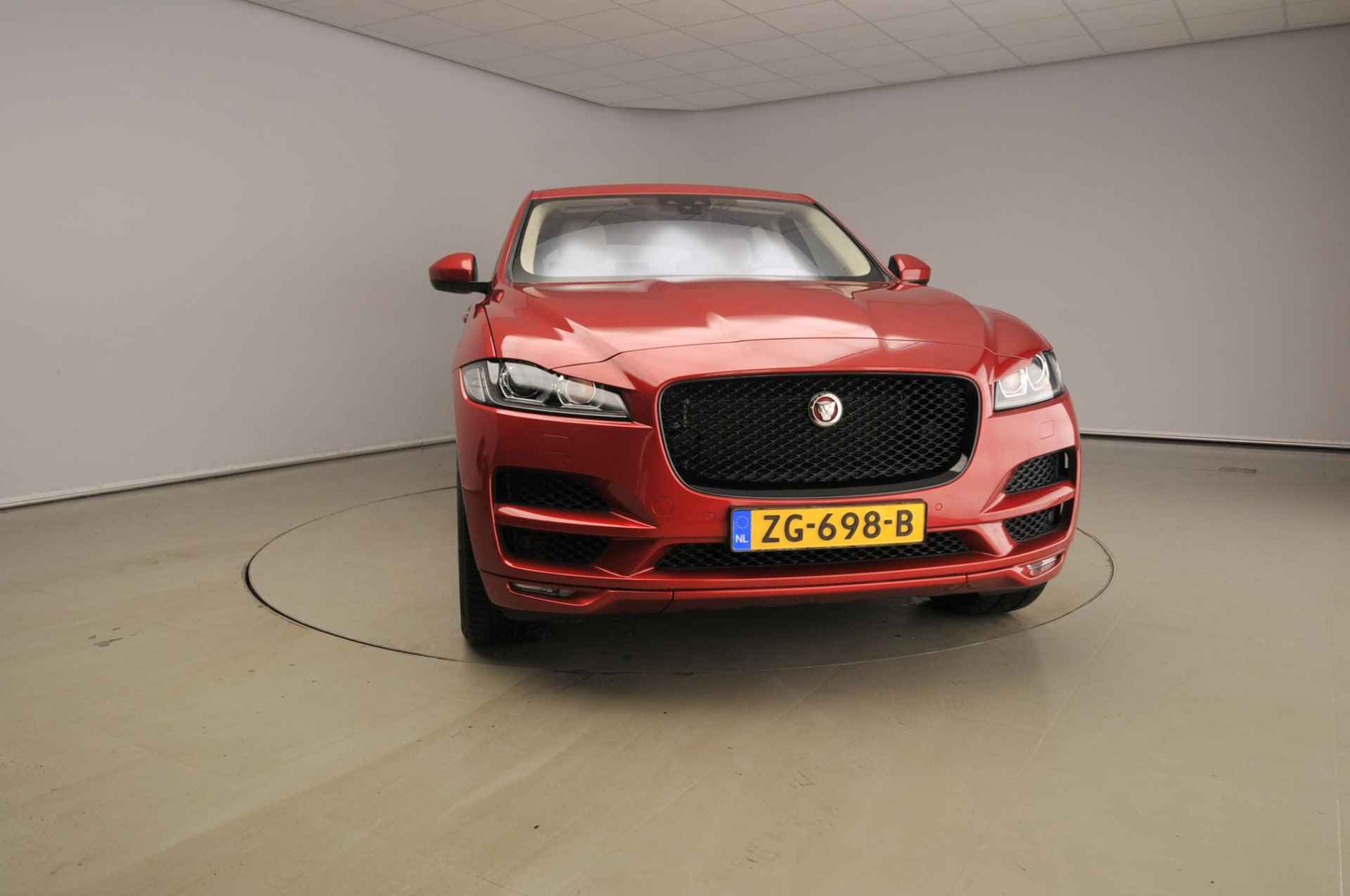 Jaguar F-PACE 2.0t AWD Portfolio 250 PK | Cold Climate Pack | Alu velgen 20"| Leder - 5/44