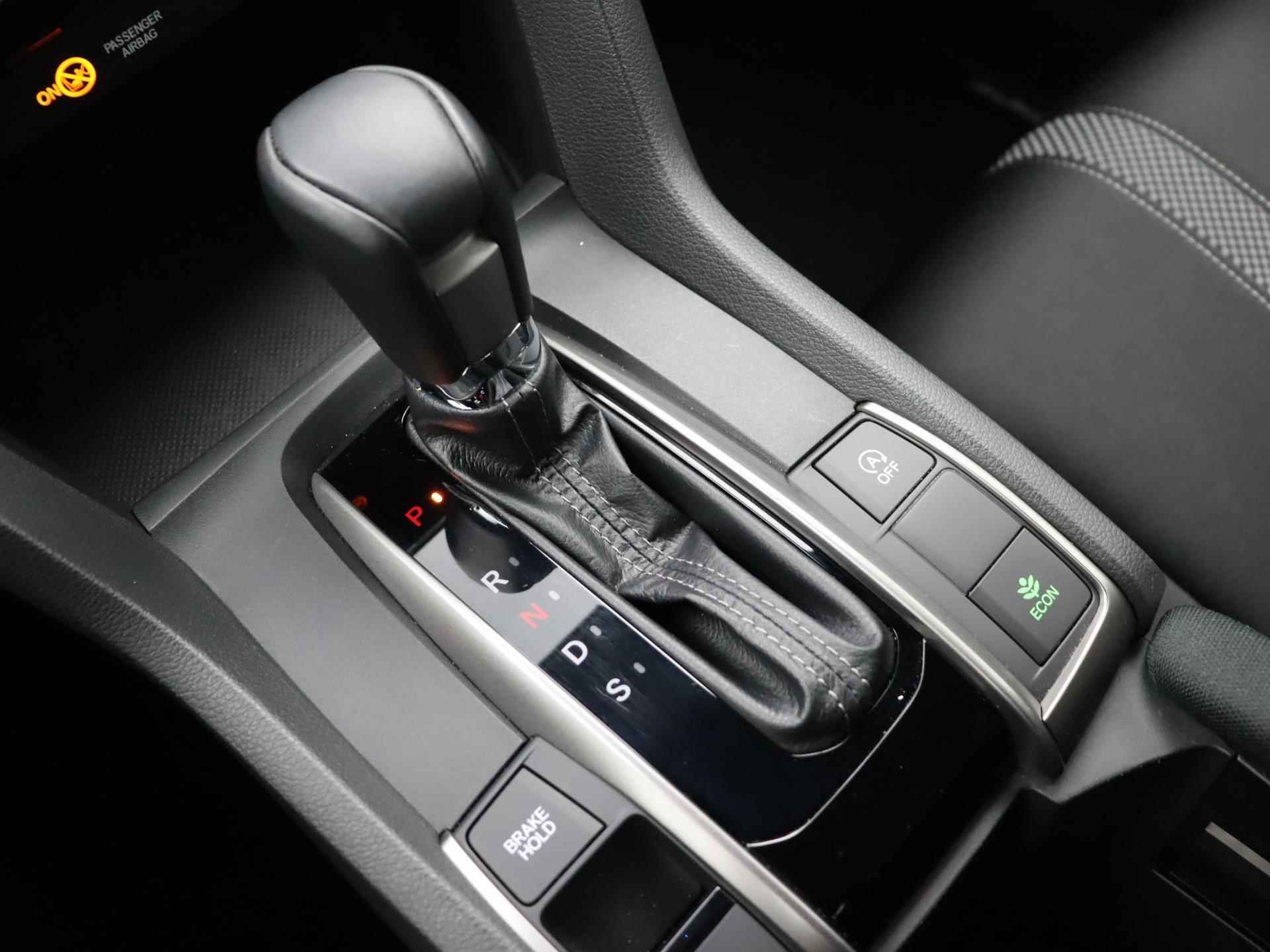 Honda Civic 1.0 i-VTEC Elegance Aut. | Outletdeal! | Facelift | Navigatie | Adaptive cruise | Camera | Privacy glass | 17 inch | Parkeersensoren | - 23/28